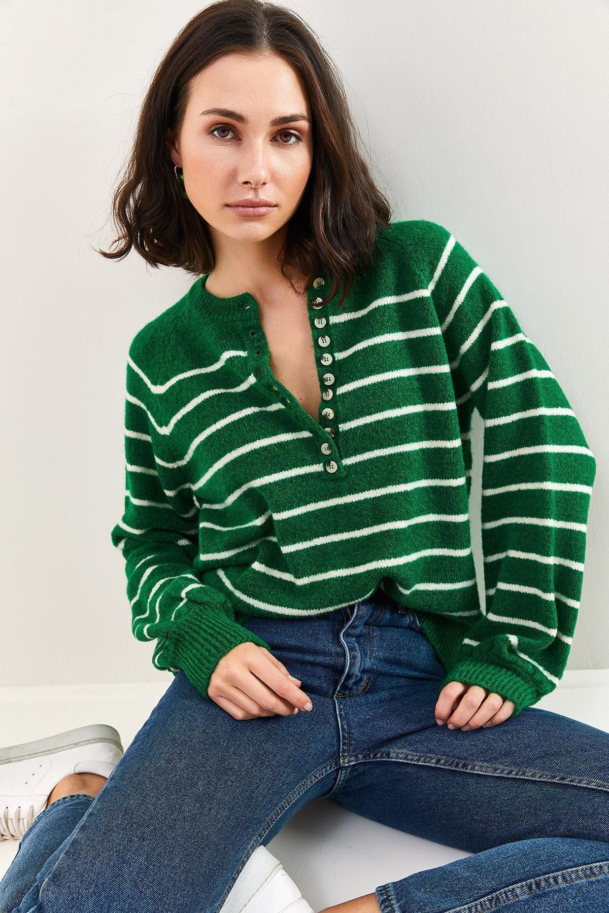 Green Turtleneck Striped Knitted Sweater, Green, large image number 2