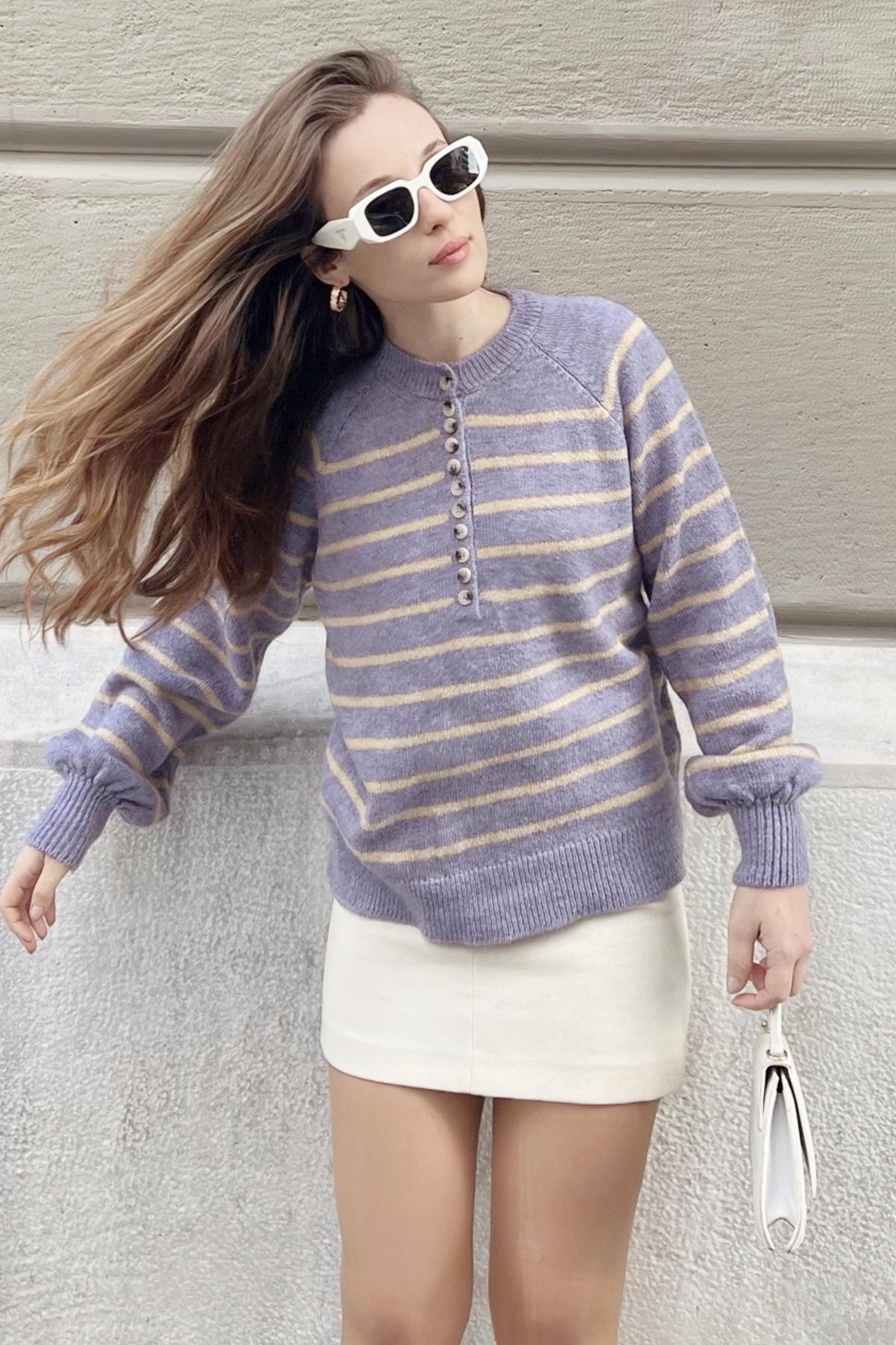Lilac Turtleneck Striped Knitted Sweater, Lilac-Beige, large image number 2