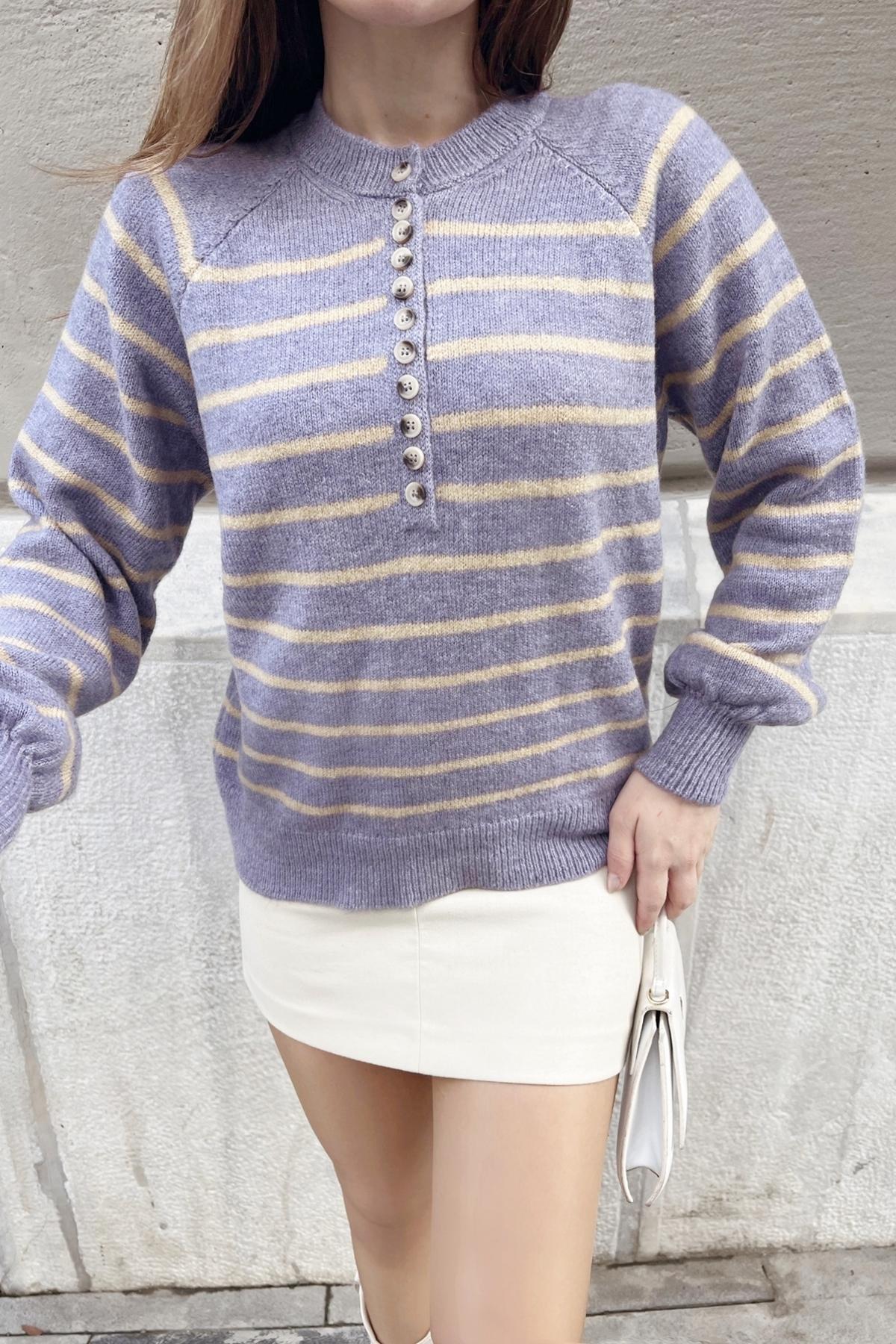 Lilac Turtleneck Striped Knitted Sweater, Lilac-Beige, large image number 3