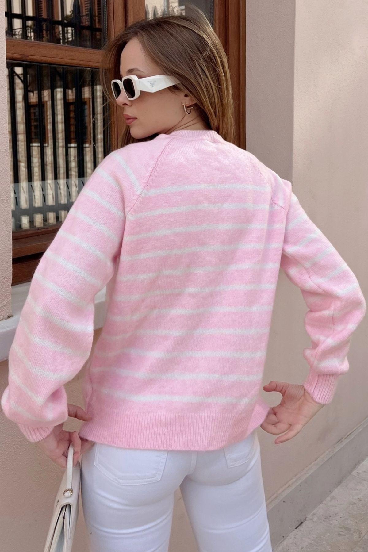 Pink Buttoned Turtleneck Striped Knitted Sweater, Pink-White, large image number 3