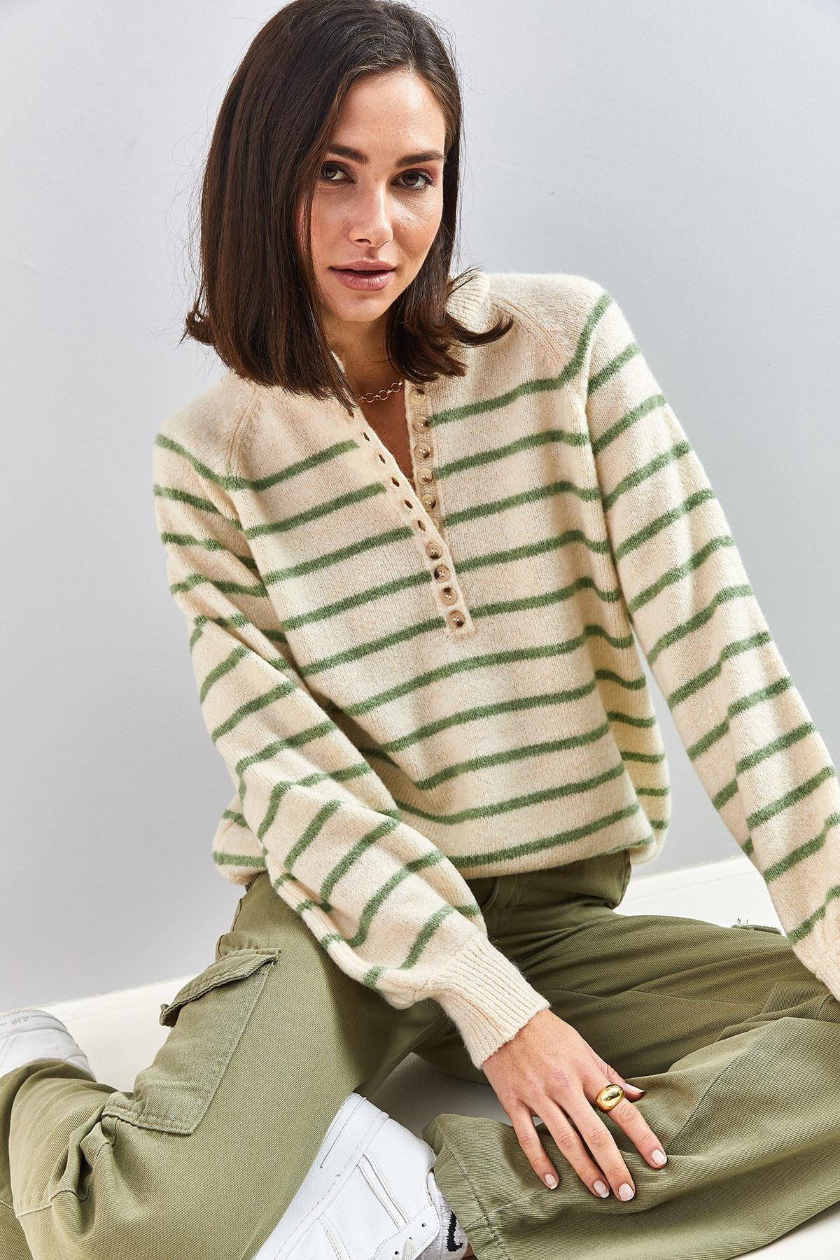 Beige Turtleneck Striped Knitted Sweater, C101_4866, large image number 3