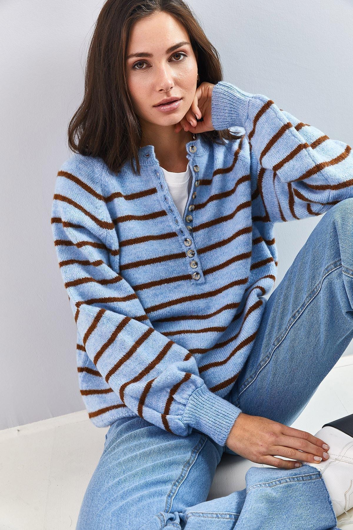 Blue Turtleneck Striped Knitted Sweater, C101_4880, large image number 2