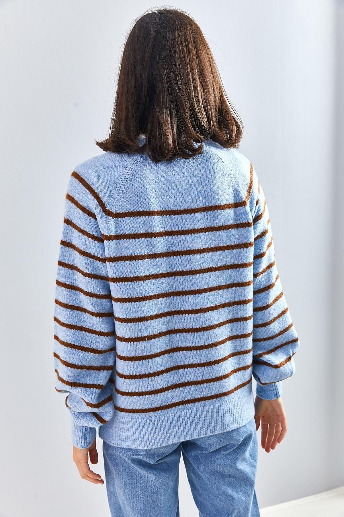 Blue Turtleneck Striped Knitted Sweater, C101_4880, large image number 4