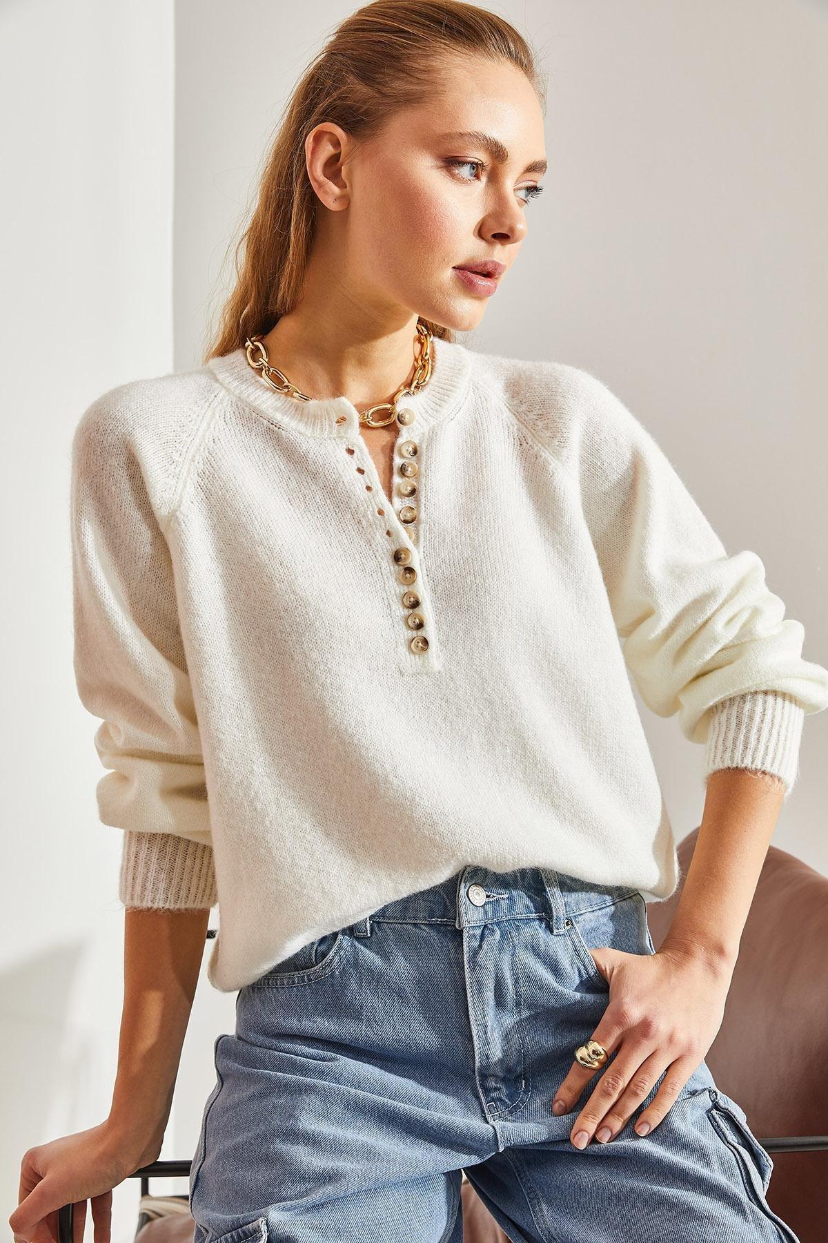 Ecru Turtleneck Striped Knitted Sweater, C101_5117, large image number 4