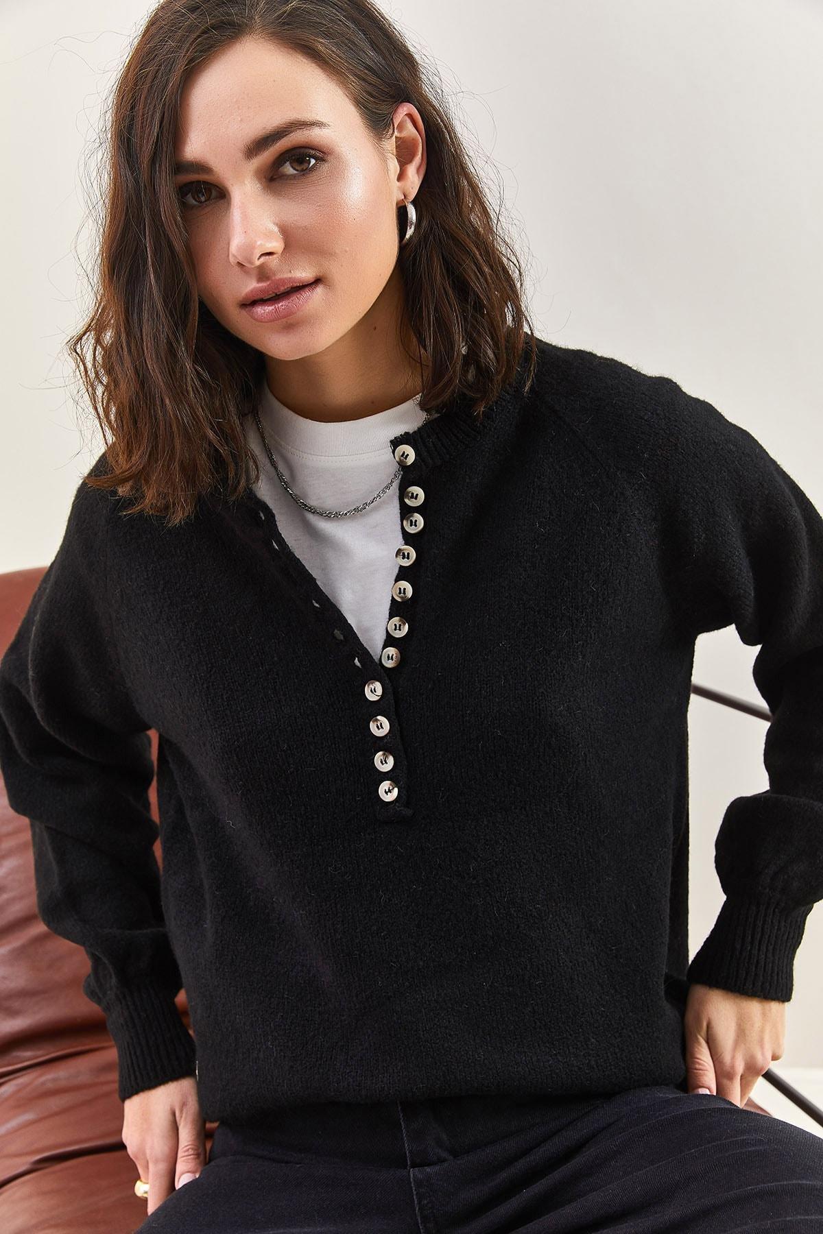 Black Button Down Turtleneck Knitted Sweater, C101_5231, large image number 3