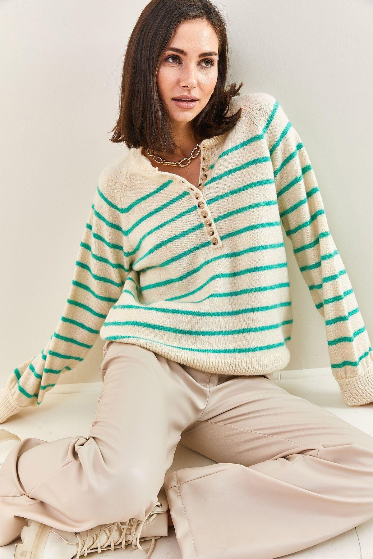 Multicolour Buttoned Collared Turtleneck Striped Sweater, C101_5637, large image number 3