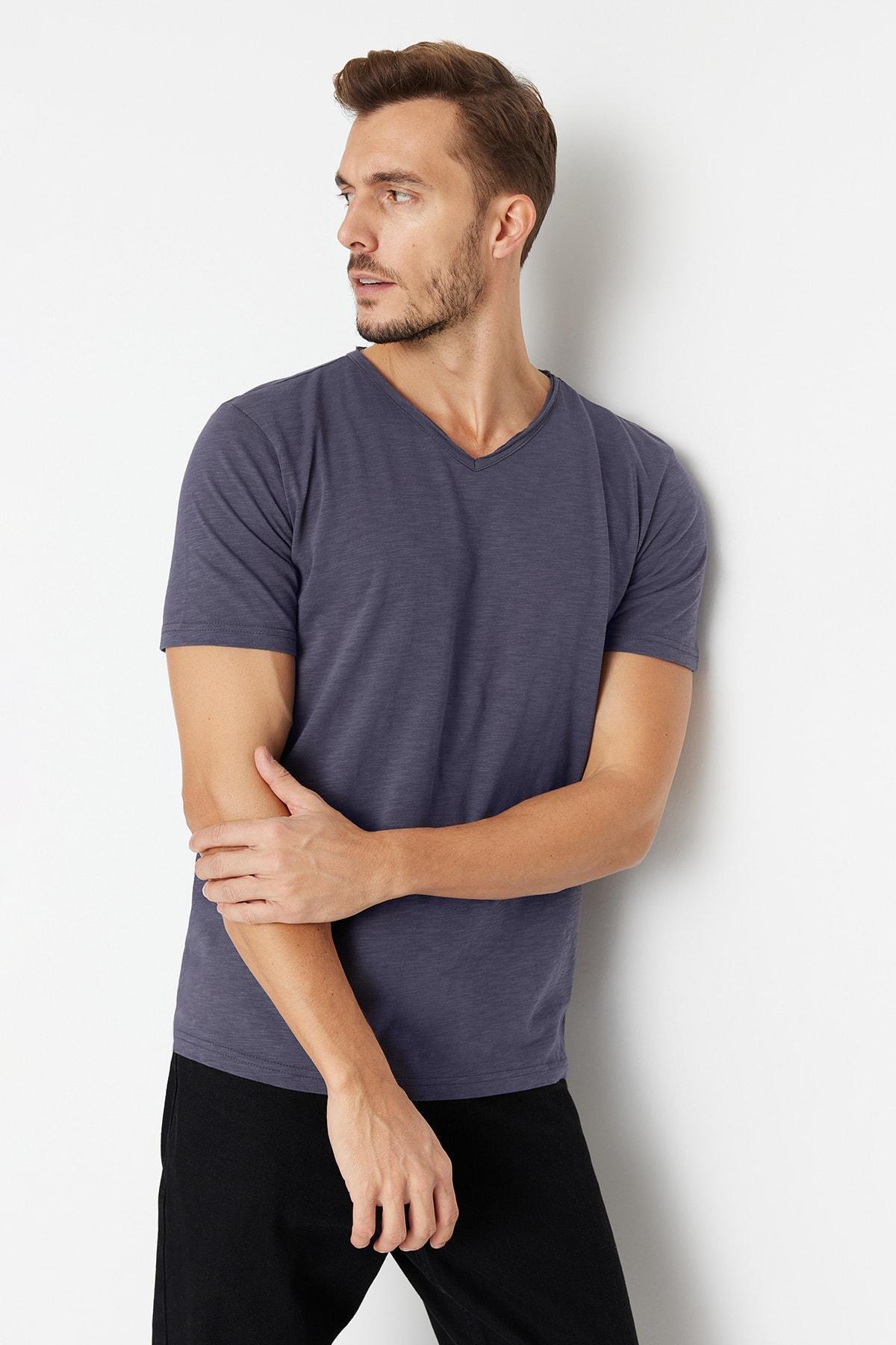 Gray V-Neck T-Shirt, , large image number 2