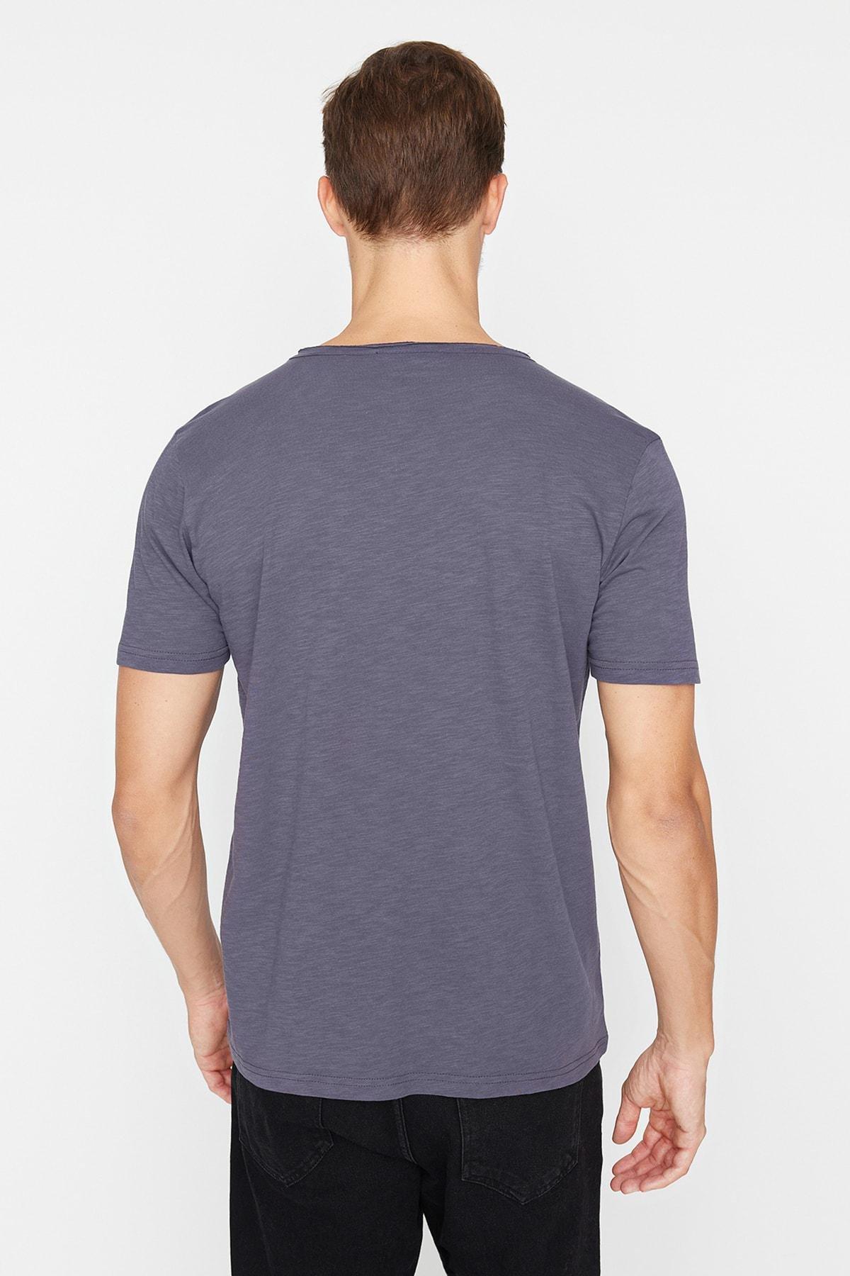 Gray V-Neck T-Shirt, , large image number 4