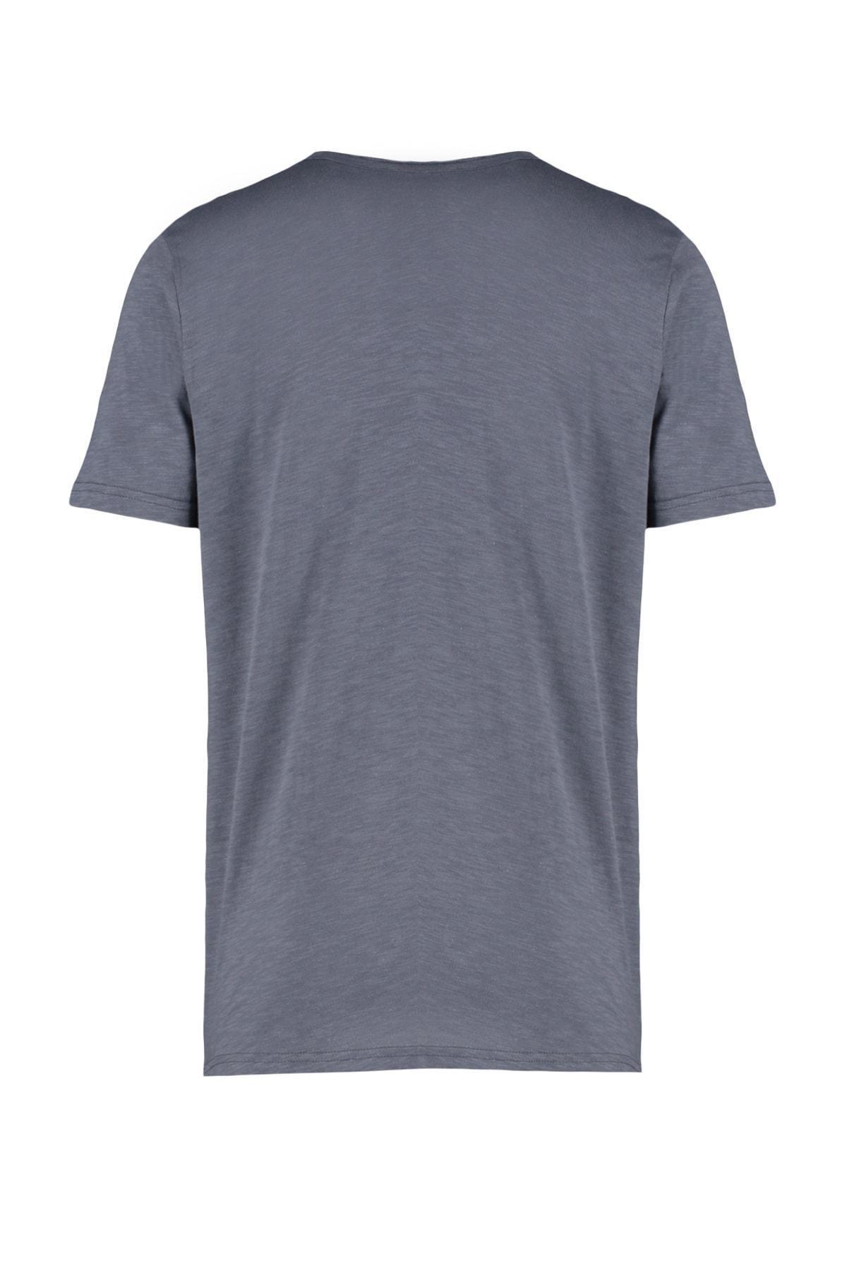 Gray V-Neck T-Shirt, , large image number 7