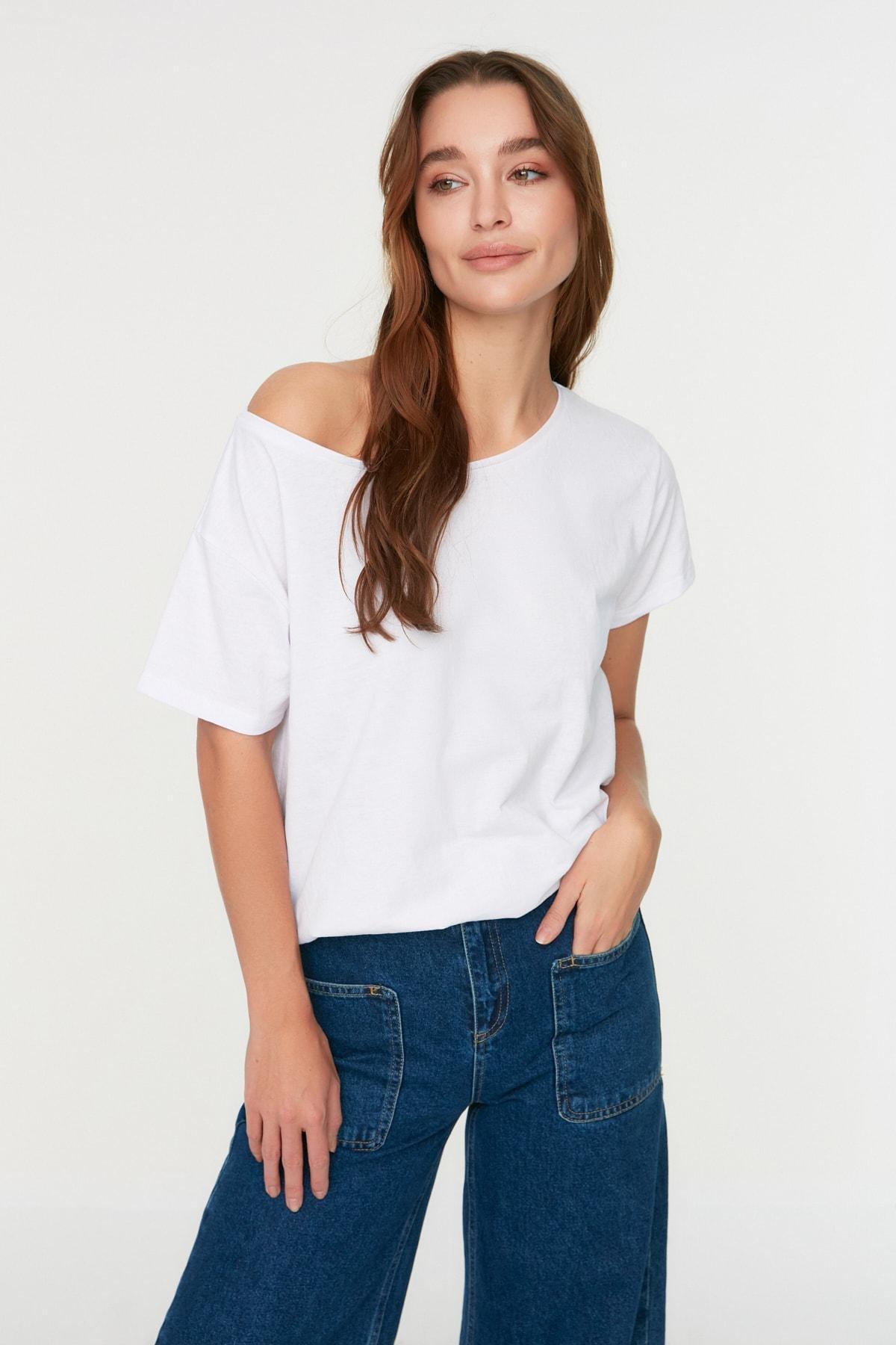 White Boyfriend T-Shirt, , large image number 0