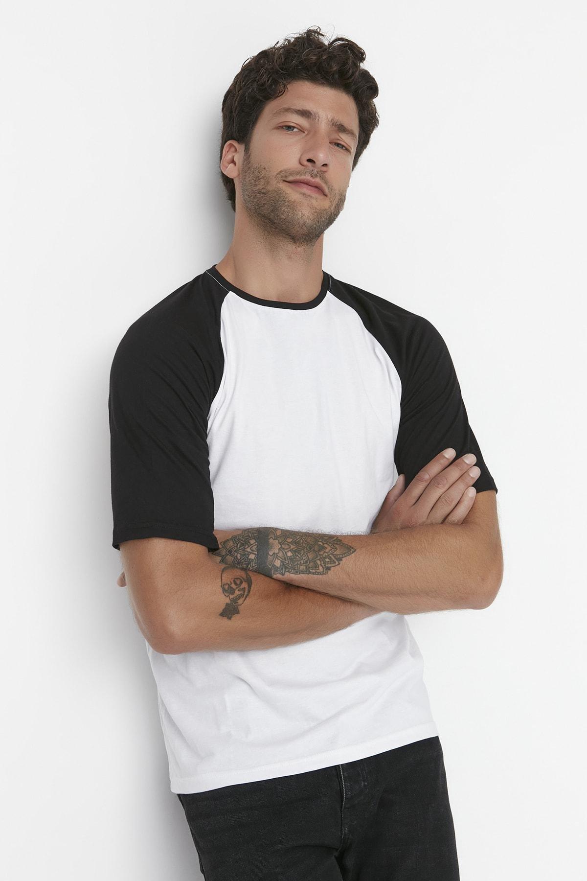 Trendyol - Black Crew Neck Tshirt