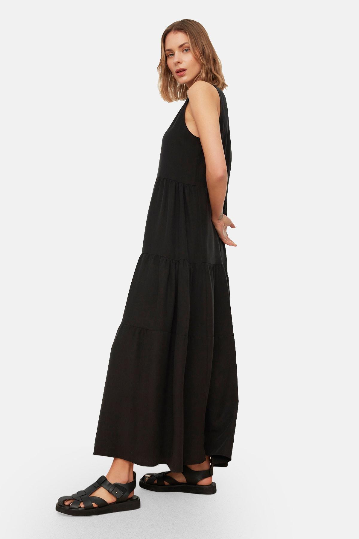 Black Shift Crew Neck Dress, Black, medium