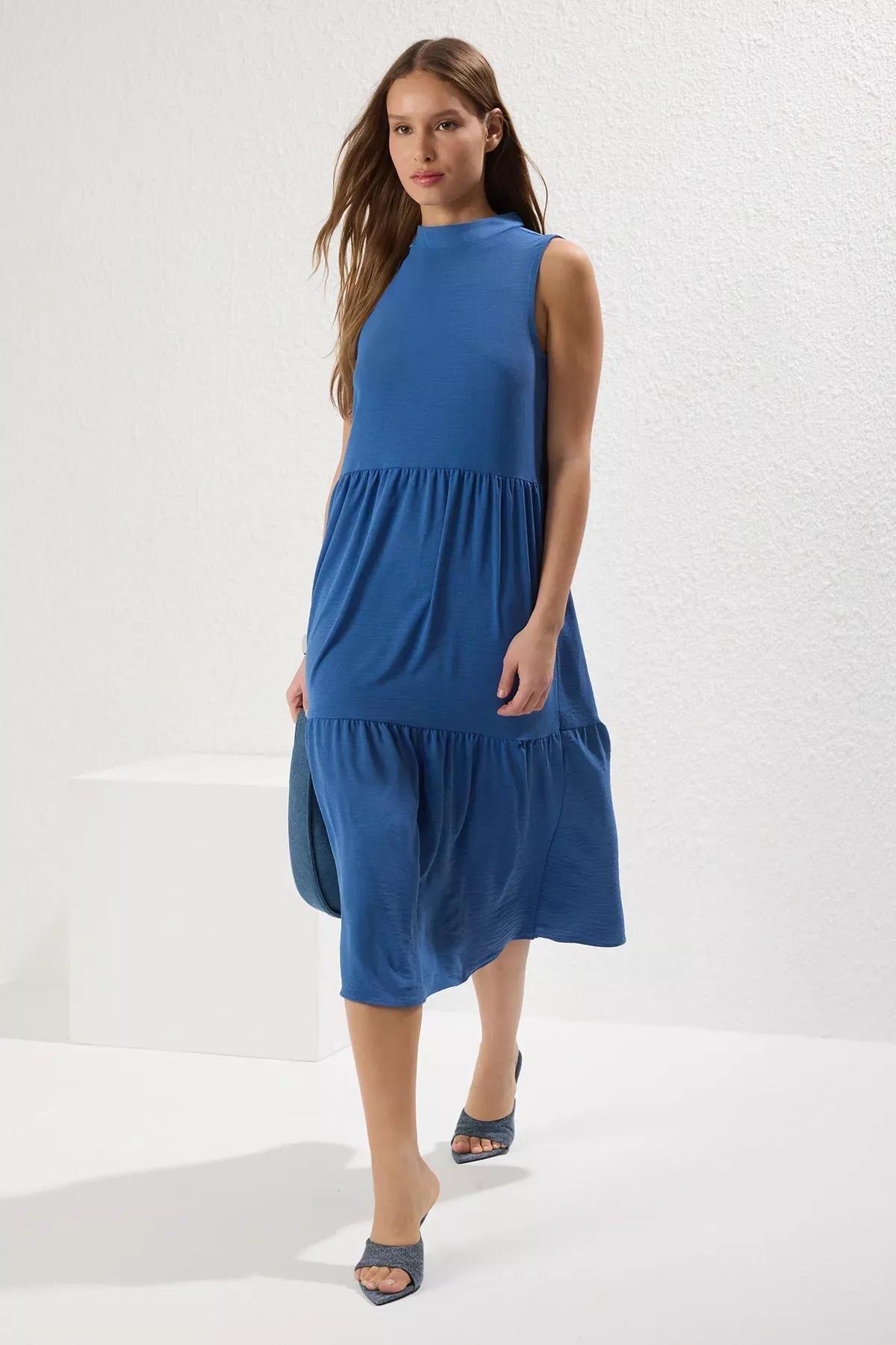Blue Crew Neck Shift Dress, Blue, large image number 1