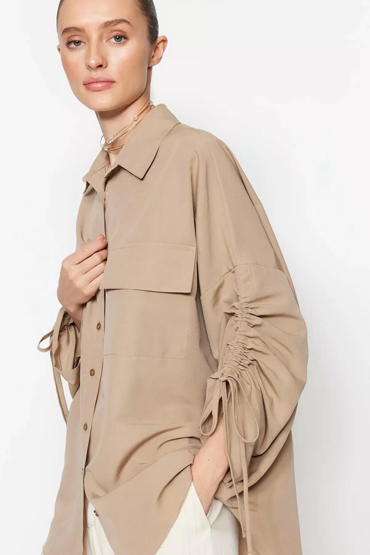 قميص بقصة فضفاضة بأكمام منسدلة، بيج, Beige, large image number 2