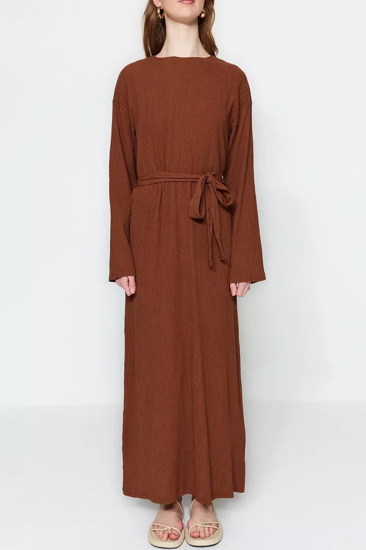 فستان بقصة على شكل حرف A بفتحة رقبة مستديرة، بني, Brown, large image number 2