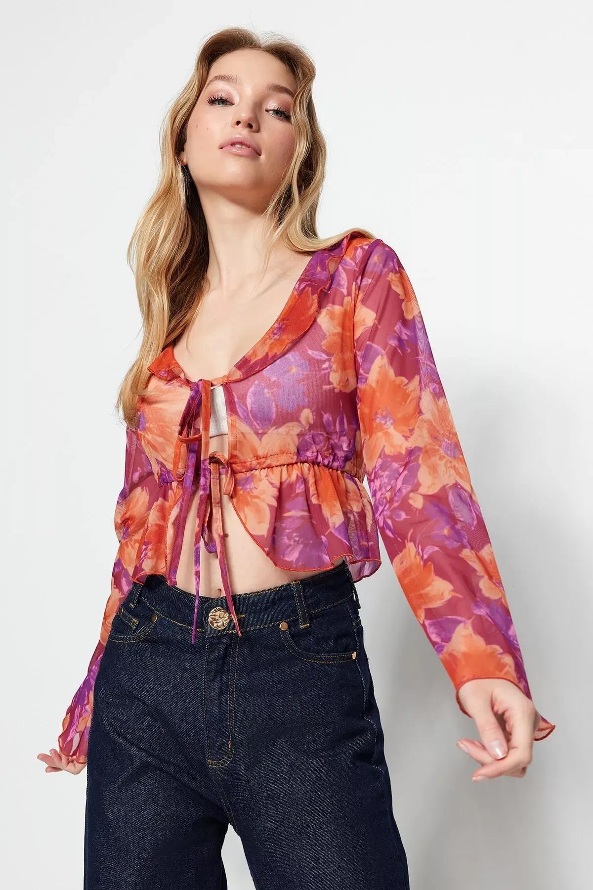 Trendyol - Pink Floral V-Neck Blouse