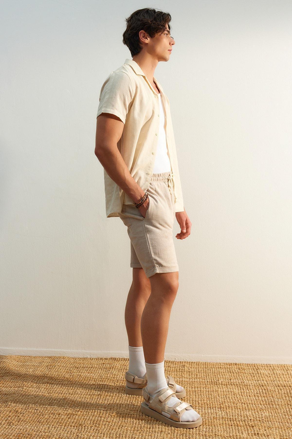 Trendyol - Beige Mid Waist Straight Shorts