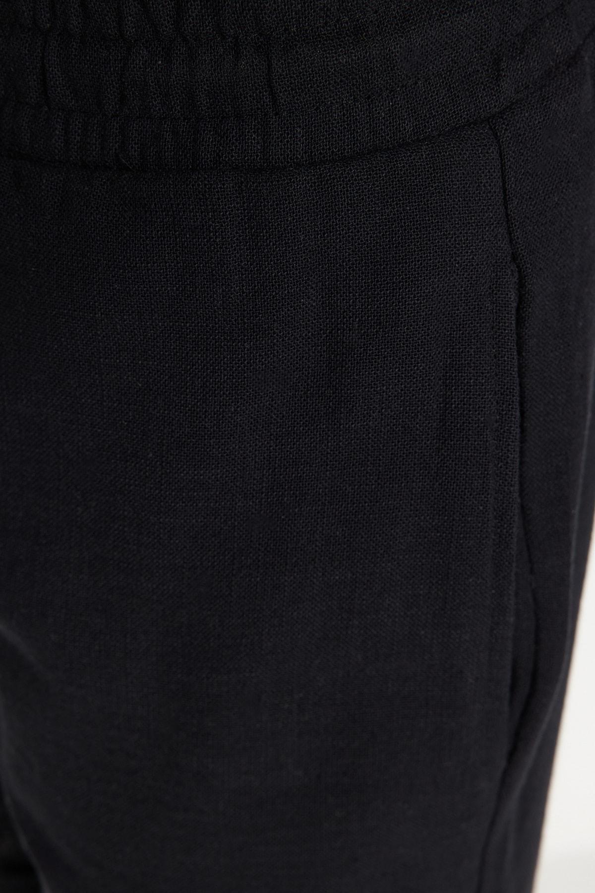 Black Mid Waist Straight Shorts, , large image number 3