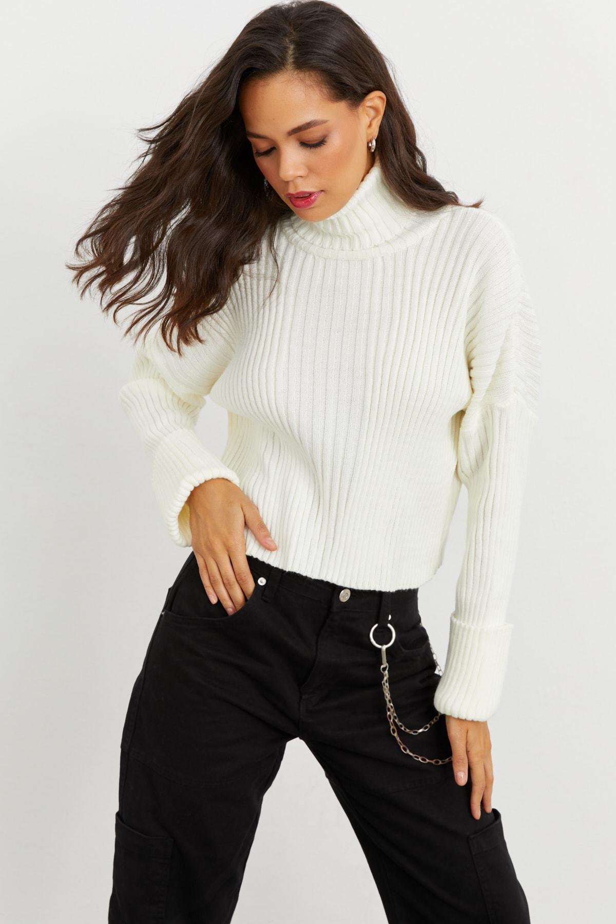 Cream Turtleneck Sweater, , large image number 2