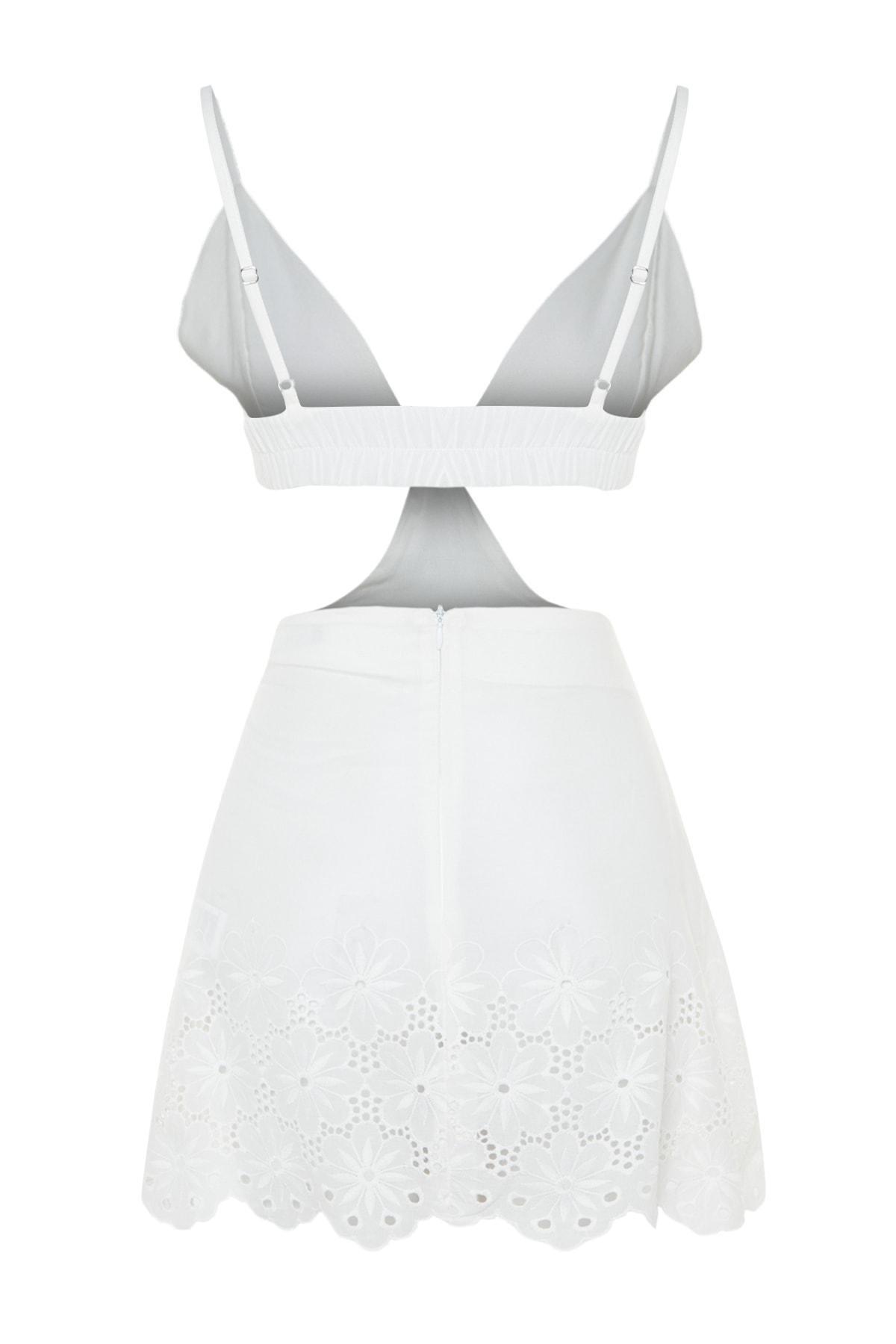 White A-Line Dress, , large image number 7