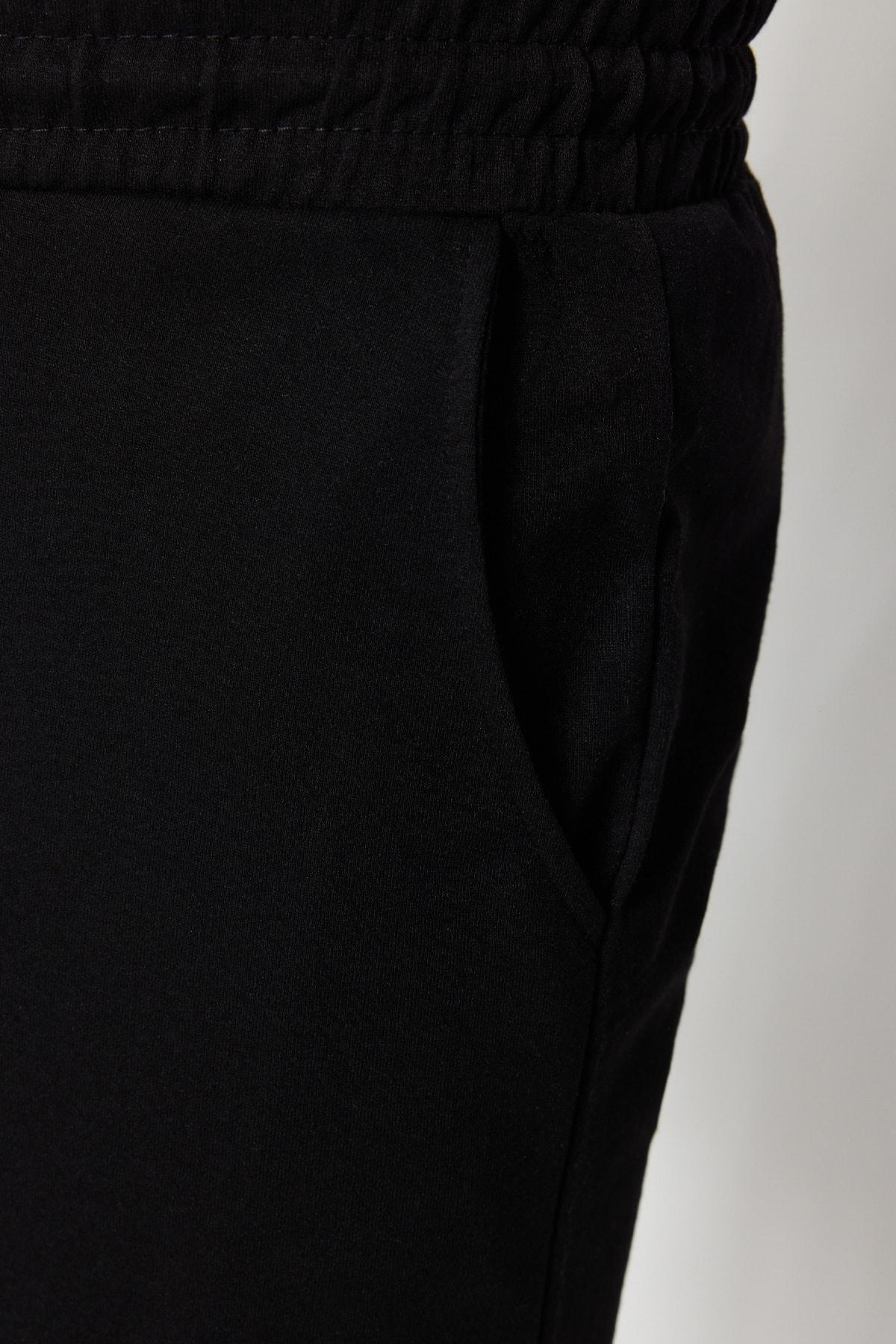 Black Normal Waist Straight Shorts, Black, large image number 6