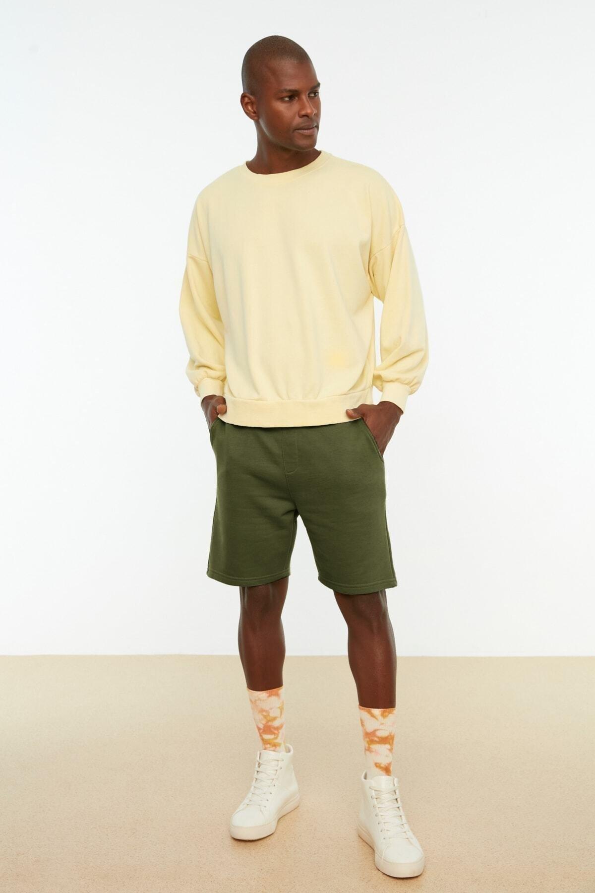 شورت بقصة مستقيمة بخصر متوسط الارتفاع، كاكي, Khaki, large image number 4