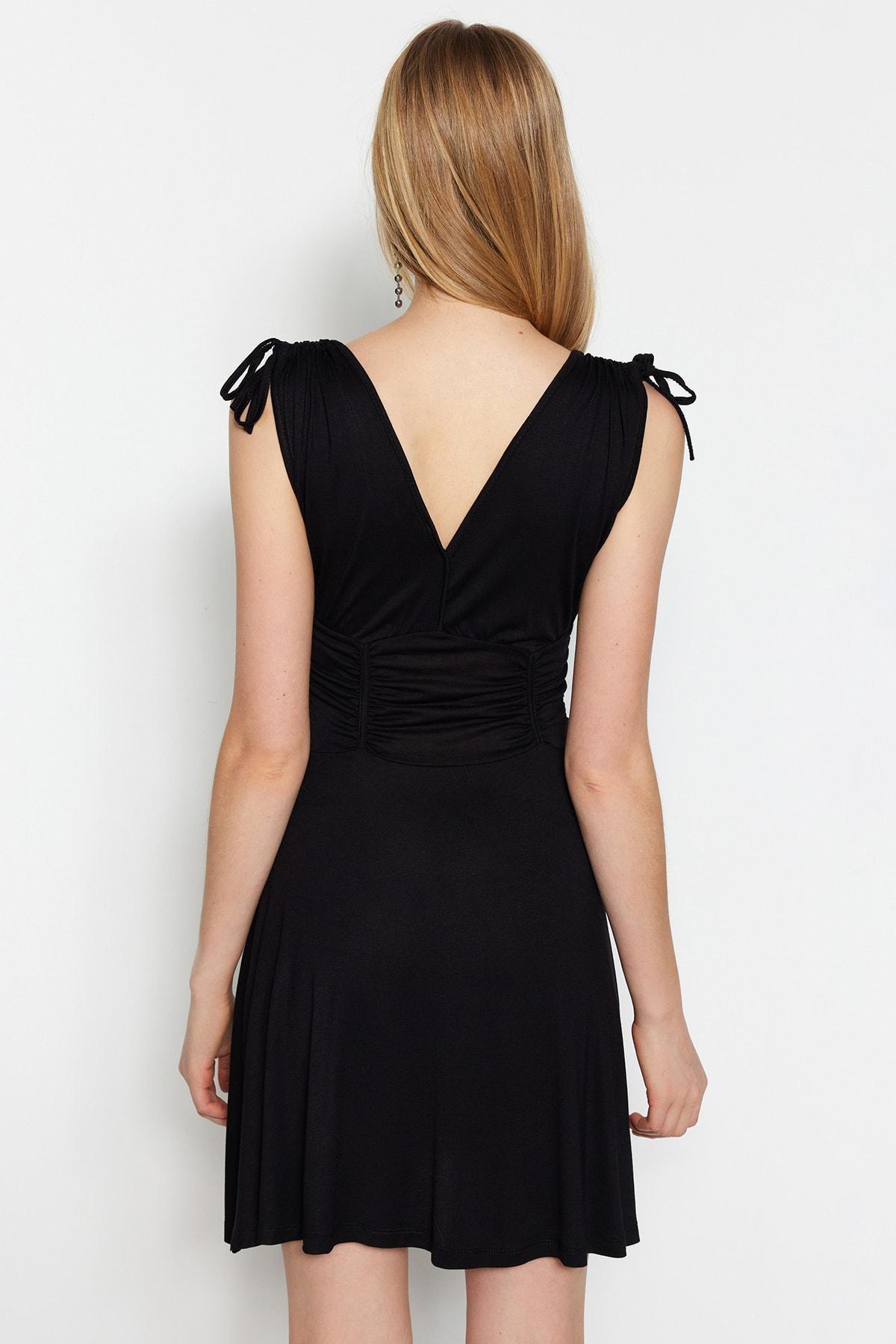 Black V-Neck Skater Dress, , large image number 4