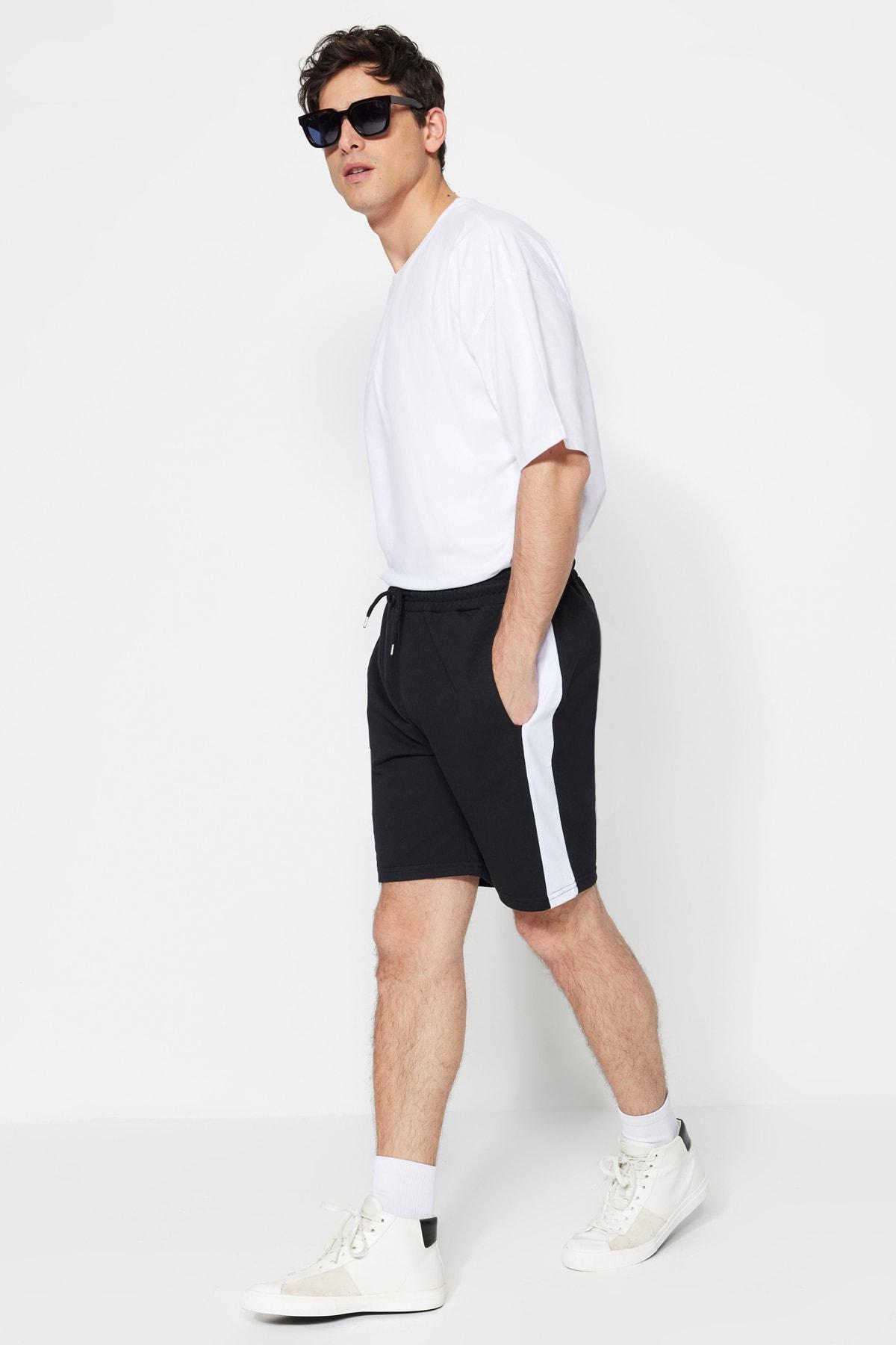 Black Normal Waist Shorts, , large image number 1