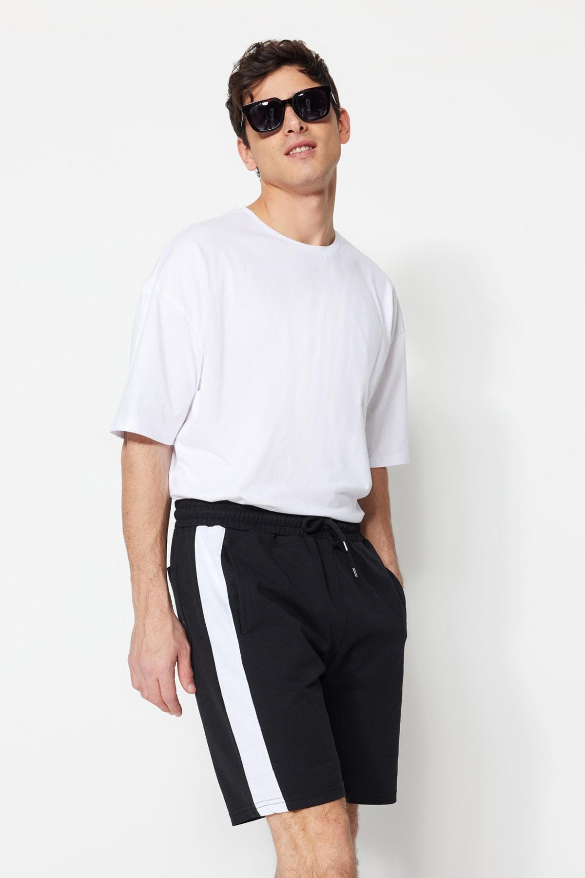 Black Normal Waist Shorts, , large image number 2