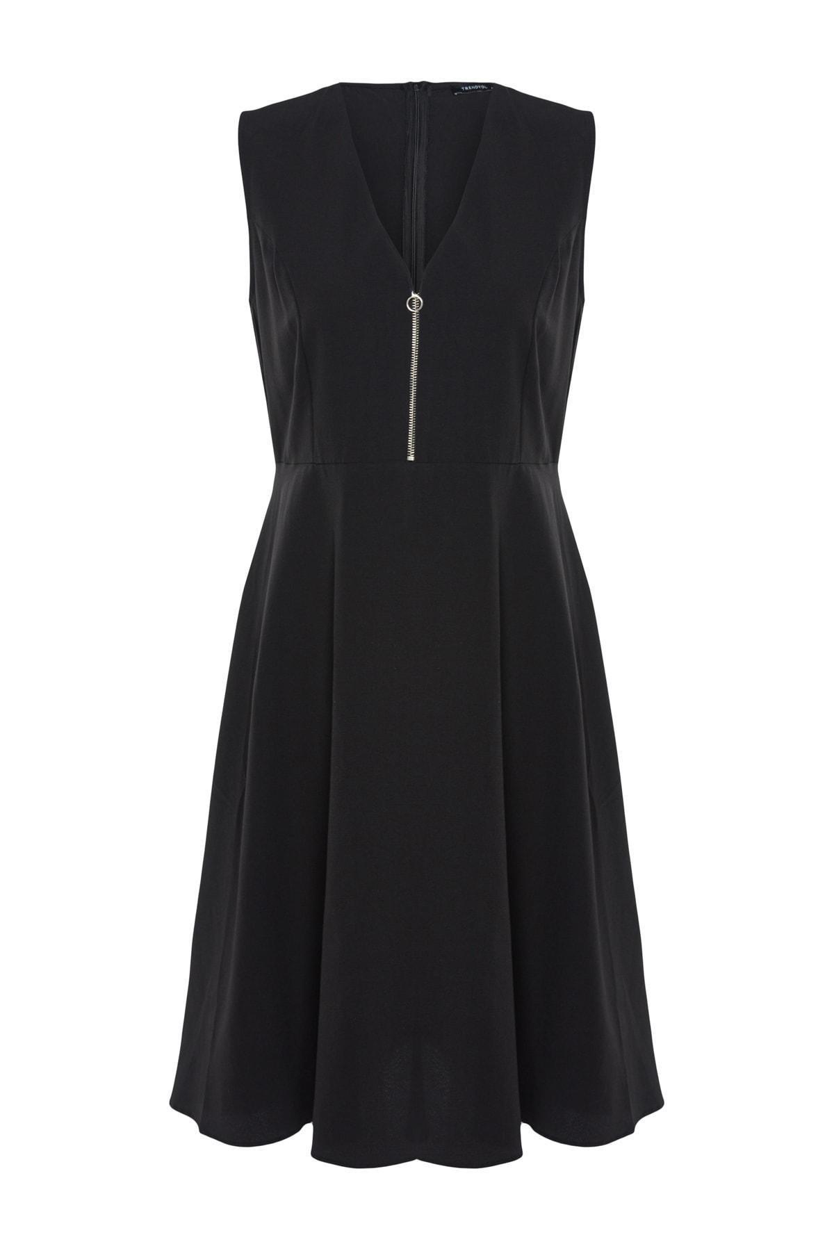 Black Skater Plus Size Dress, , large image number 6