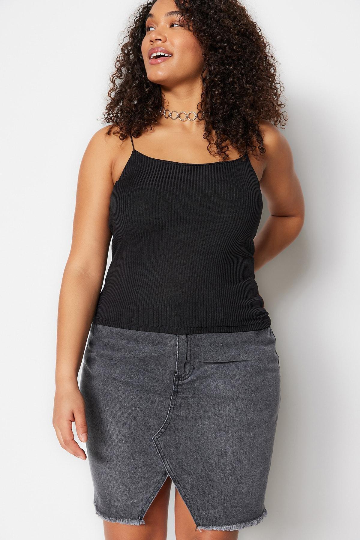 Black Scoop Neck Plus Size Blouse, , large image number 2