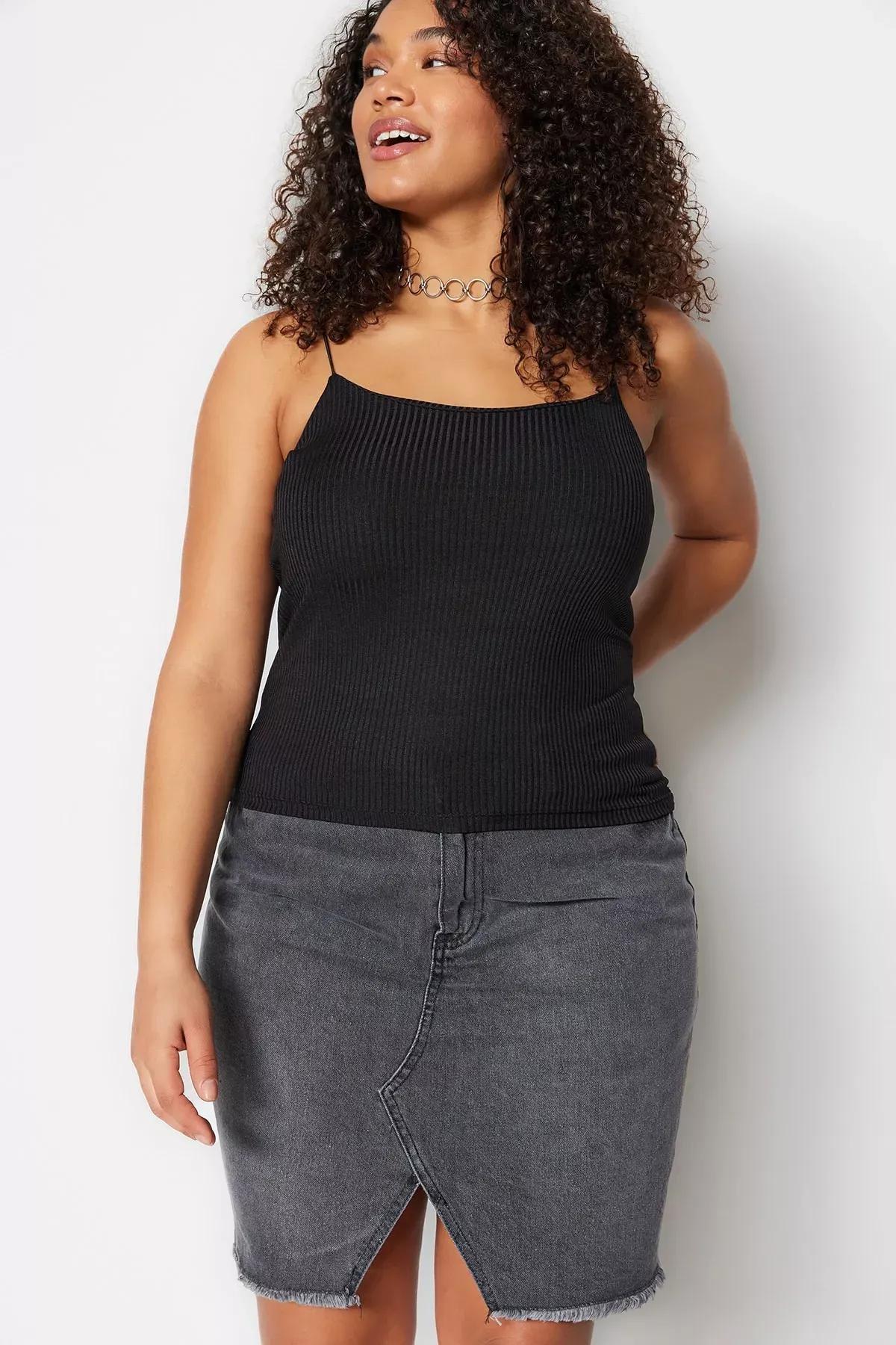 Black Scoop Neck Plus Size Blouse, , large image number 2