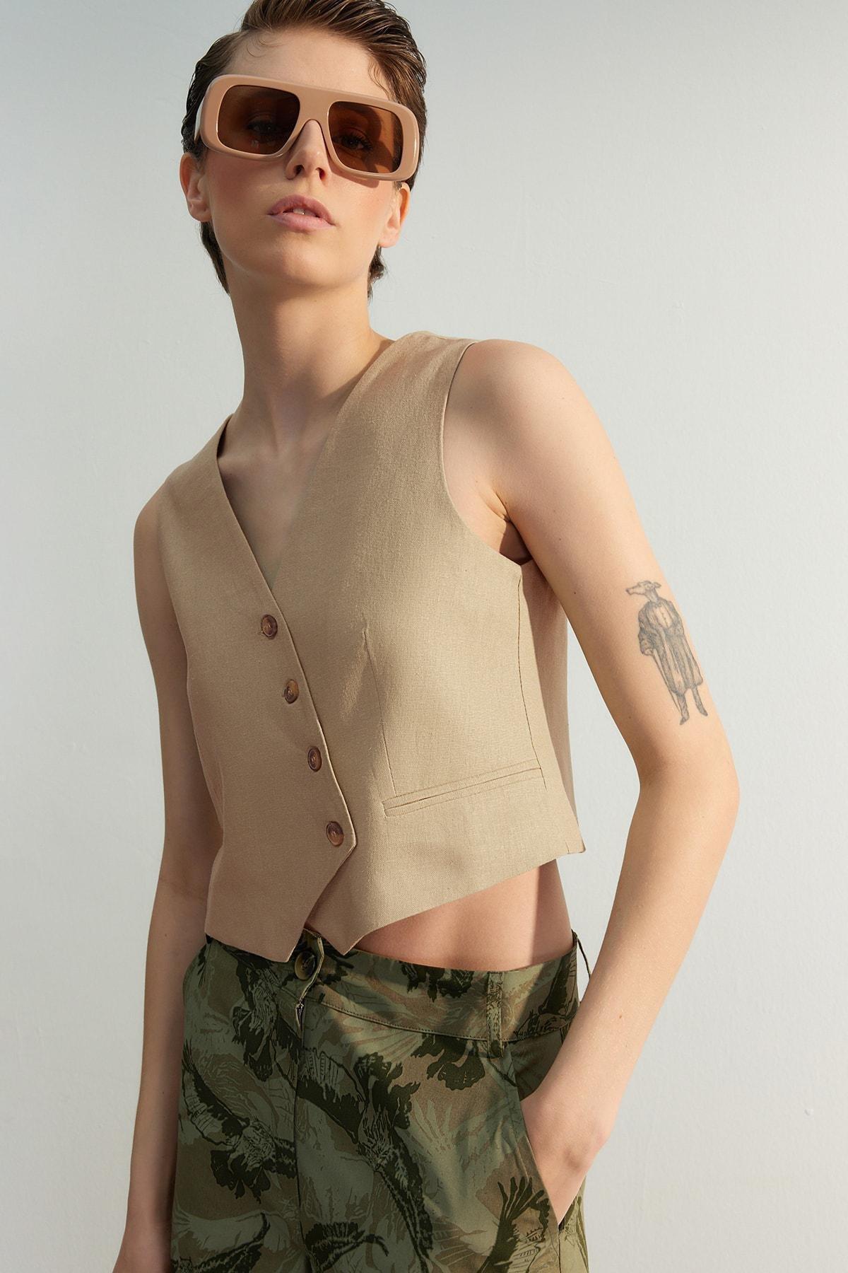 Beige Linen Look Vest, , large image number 1