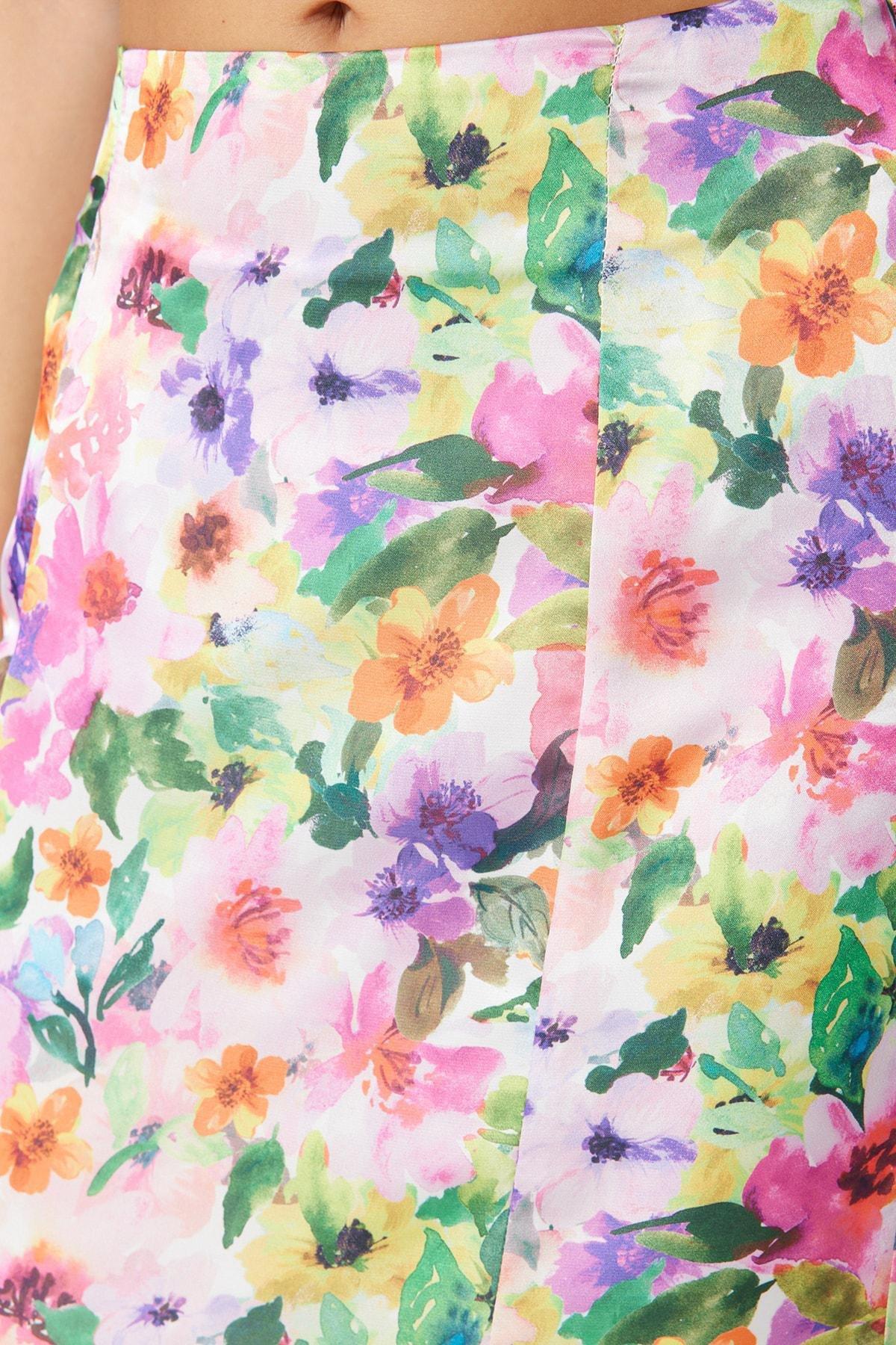 White Floral Midi Skirt, , large image number 3