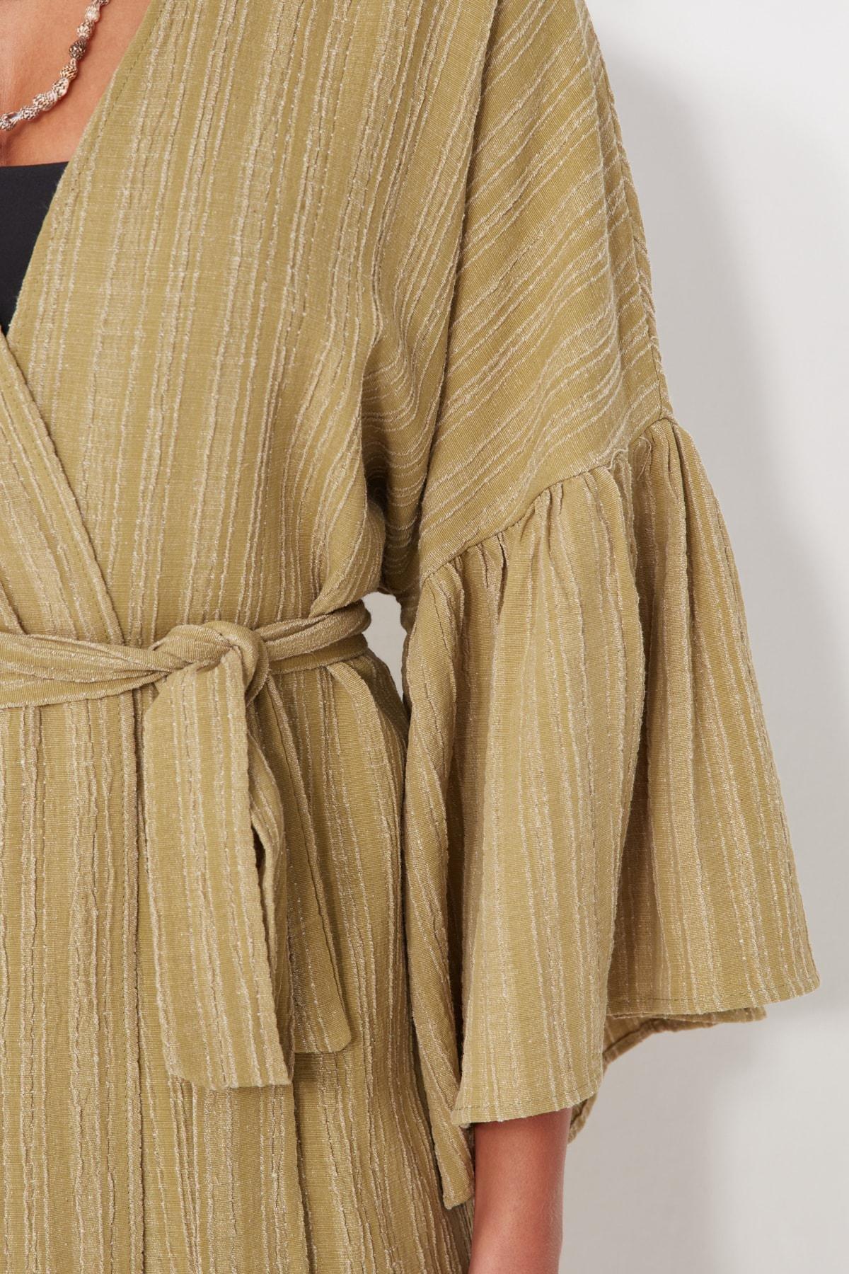 Trendyol - Khaki V-Neck Kimono