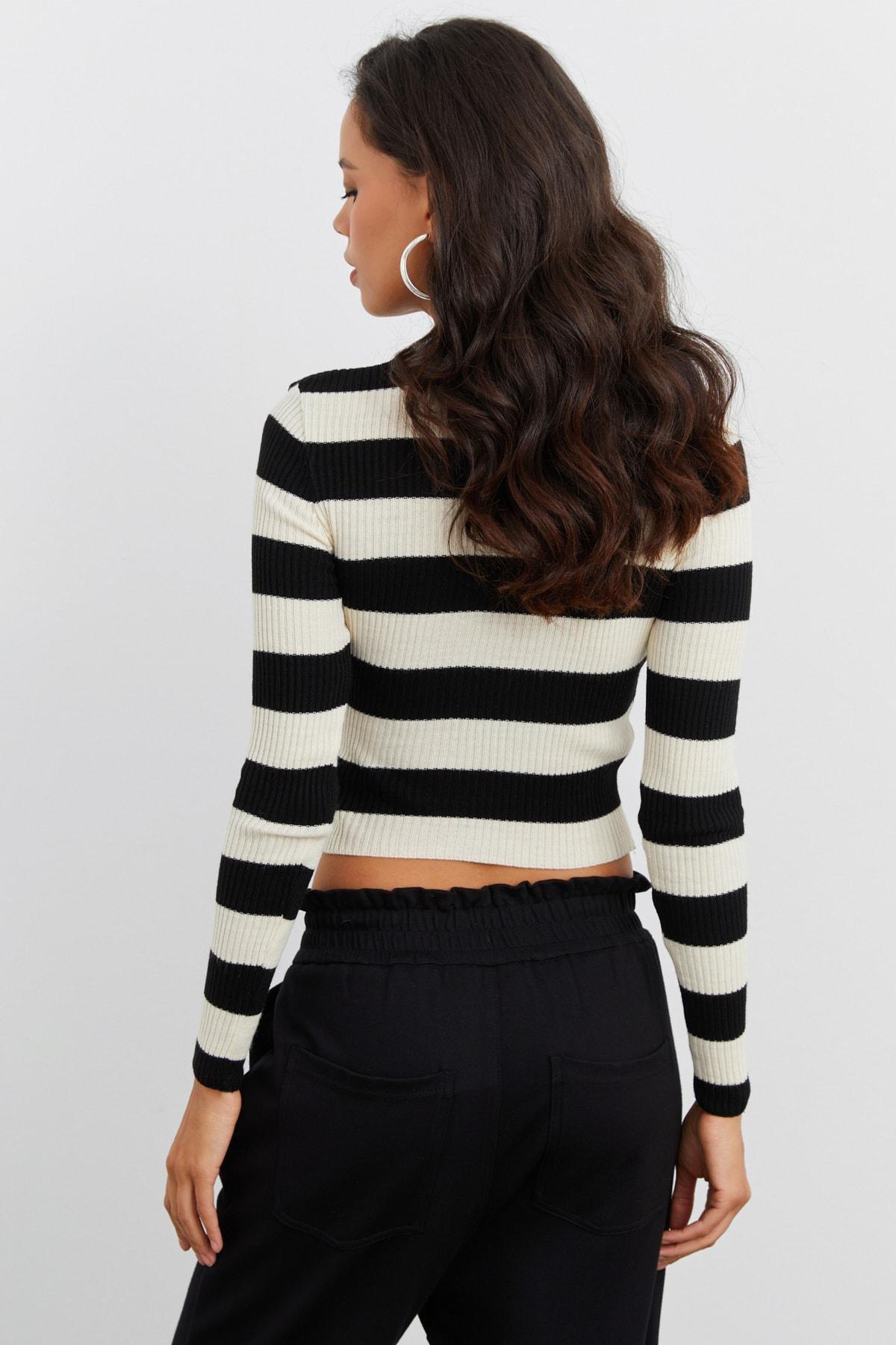 Black Knitted Long Sleeve Crop Top, BLACK WHITE, large image number 4