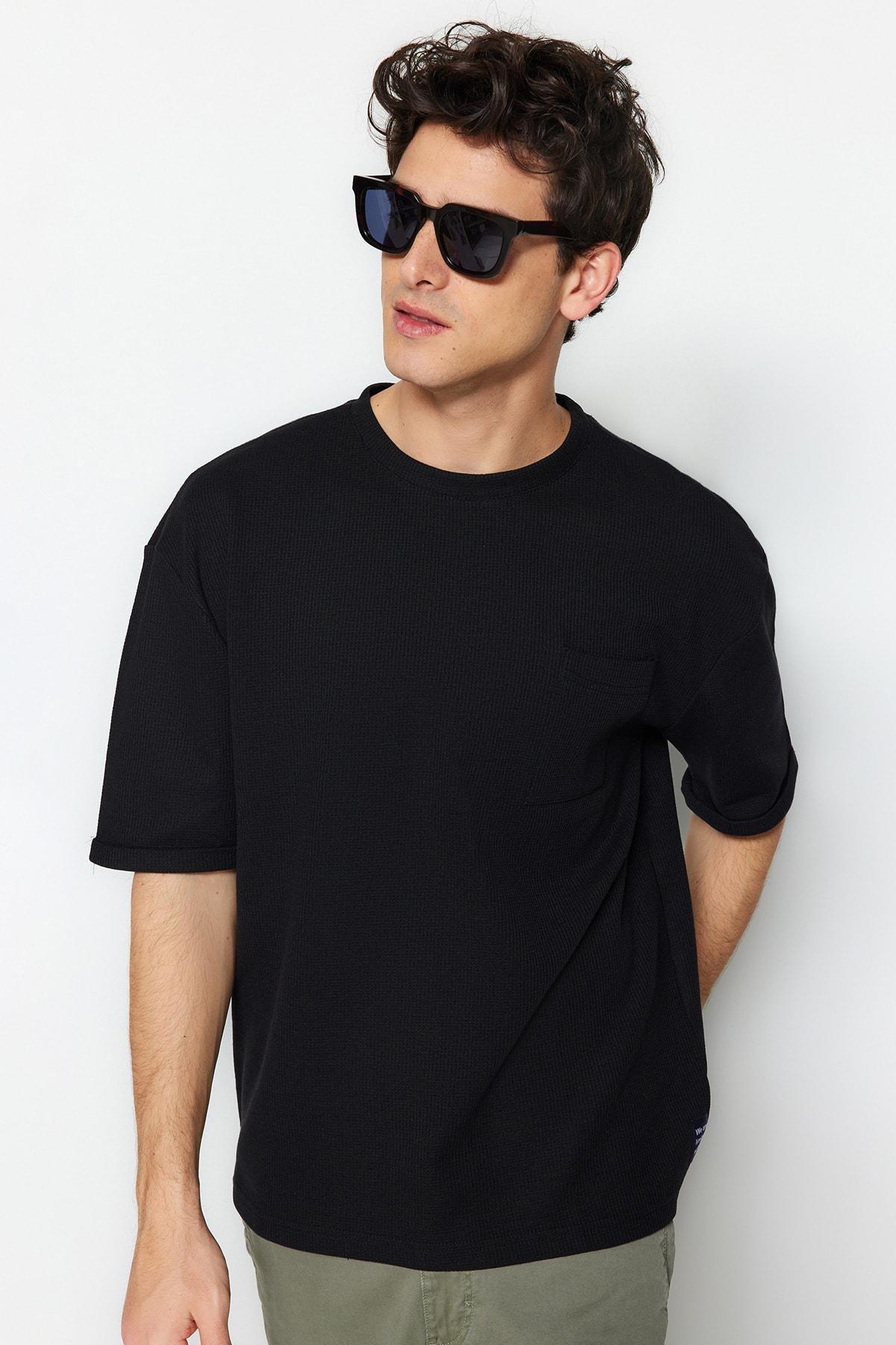 Black Relaxed T-Shirt, , large image number 1