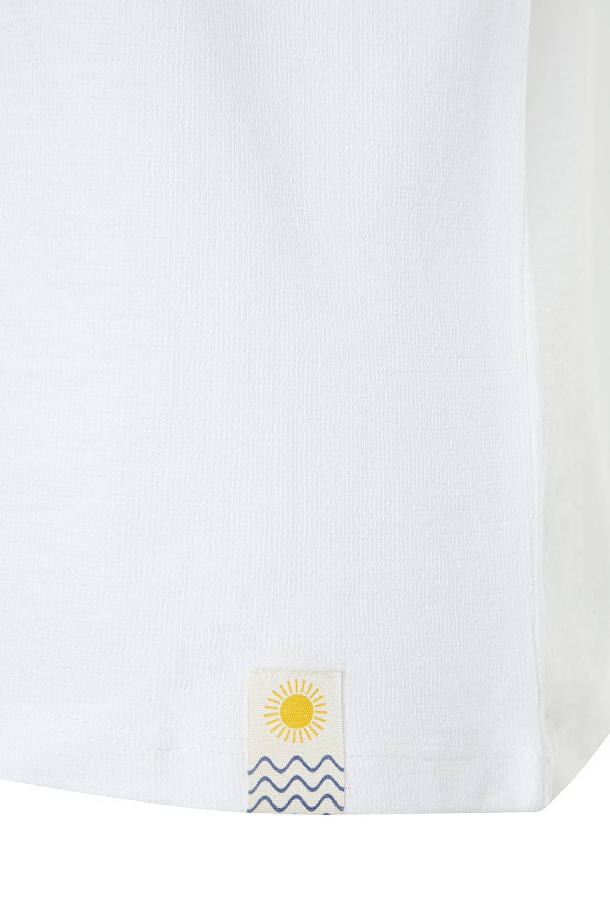 White Relaxed T-Shirt, , large image number 6