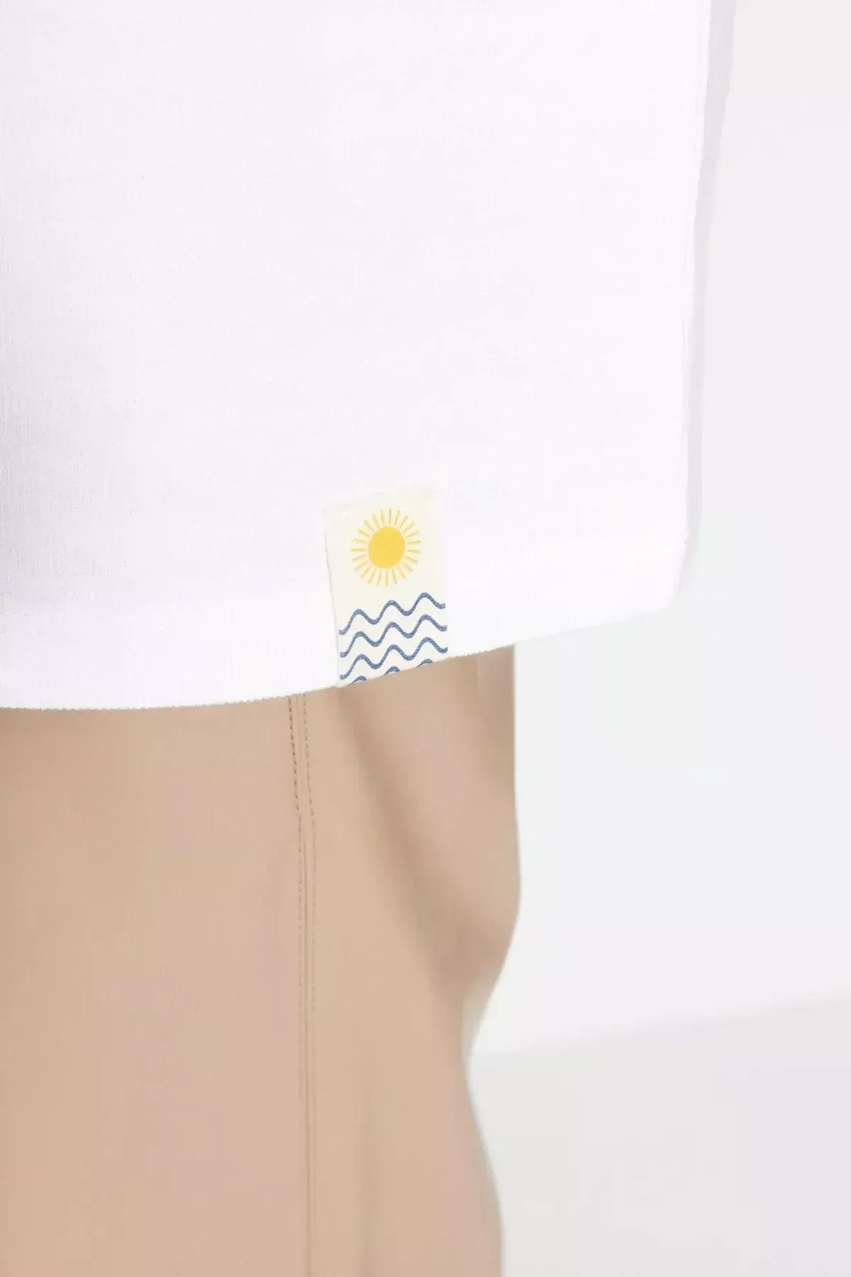 White Relaxed T-Shirt, White, large image number 7