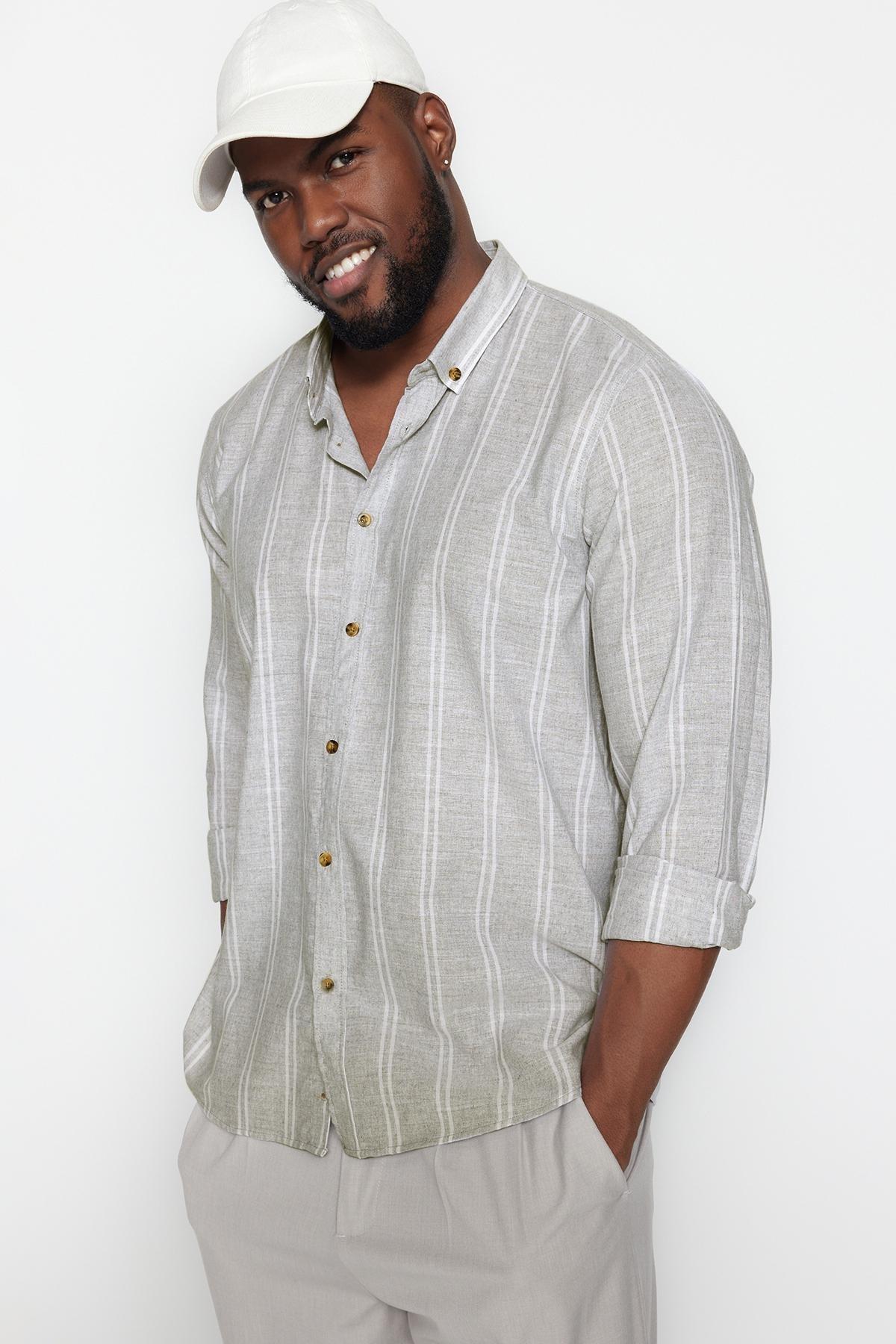 Grey Button-Up Plus-Size Shirt, , large image number 5