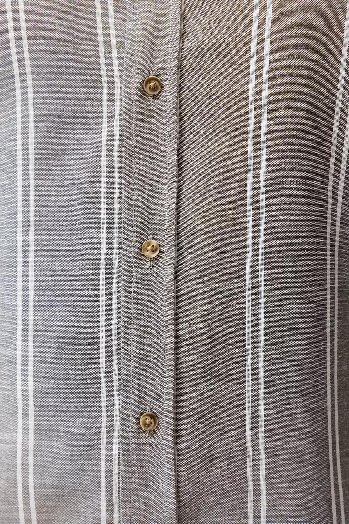 Grey Button-Up Plus-Size Shirt, , large image number 8