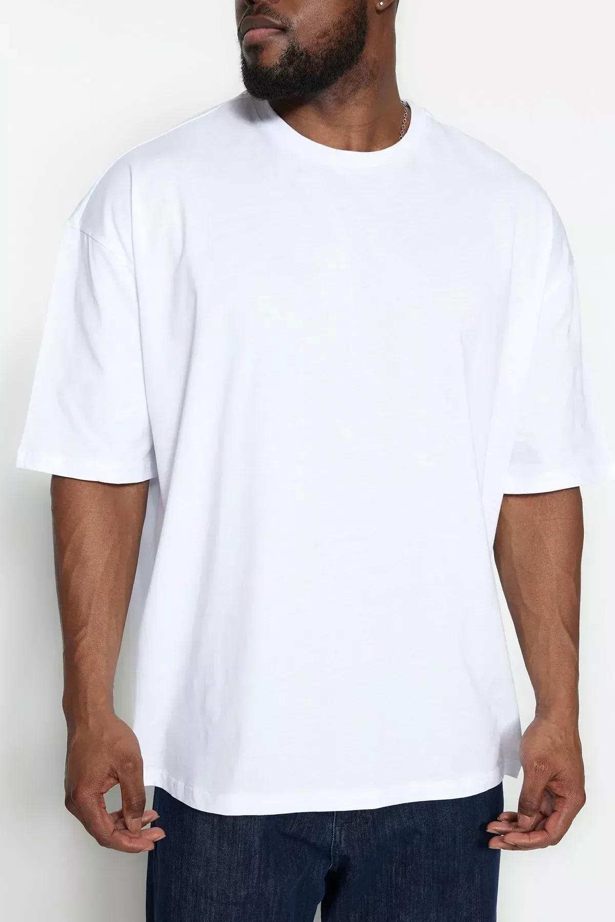 White Plus Size T-Shirt, White, large image number 7