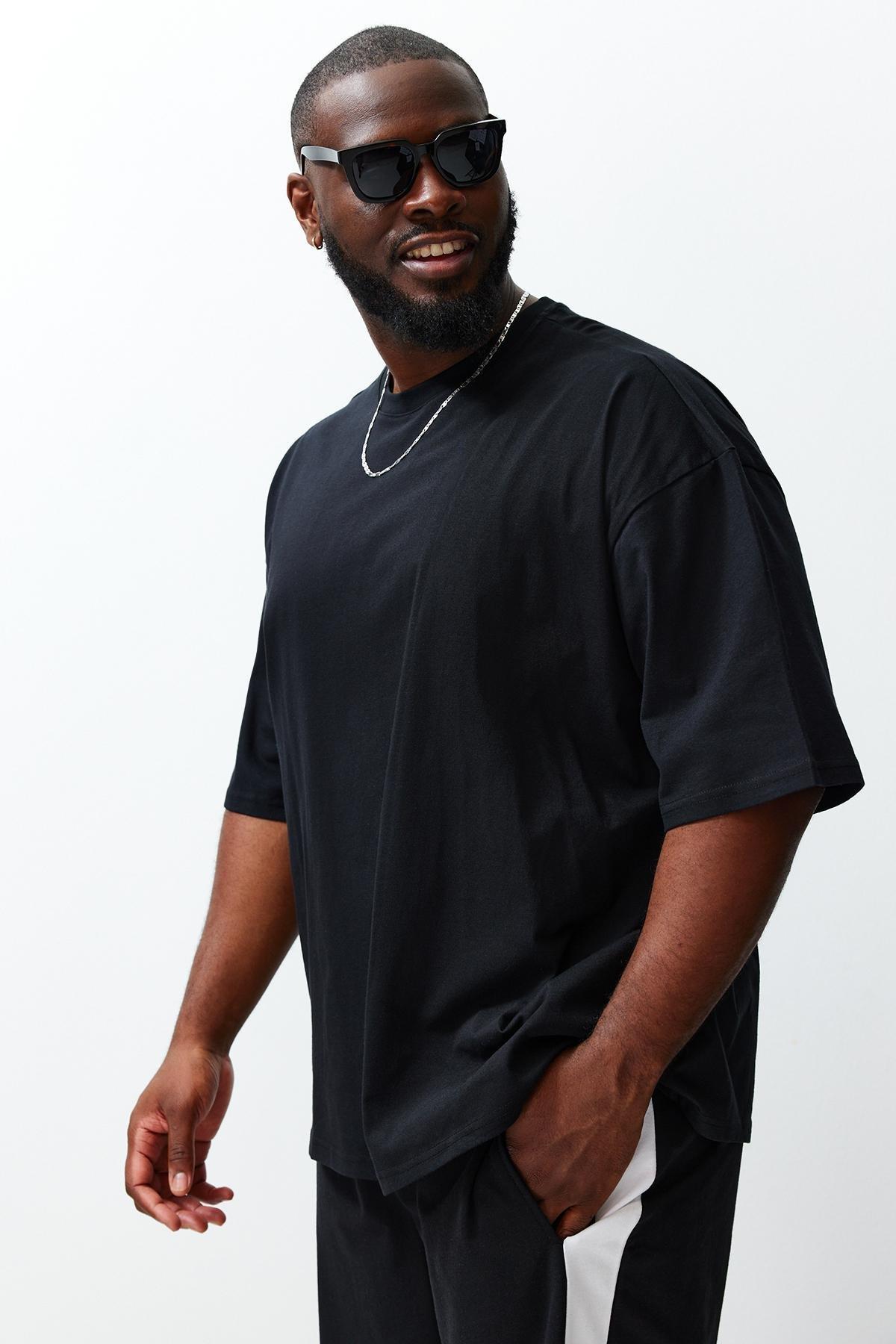 Black Oversize Plus Size T-Shirt, , large image number 5