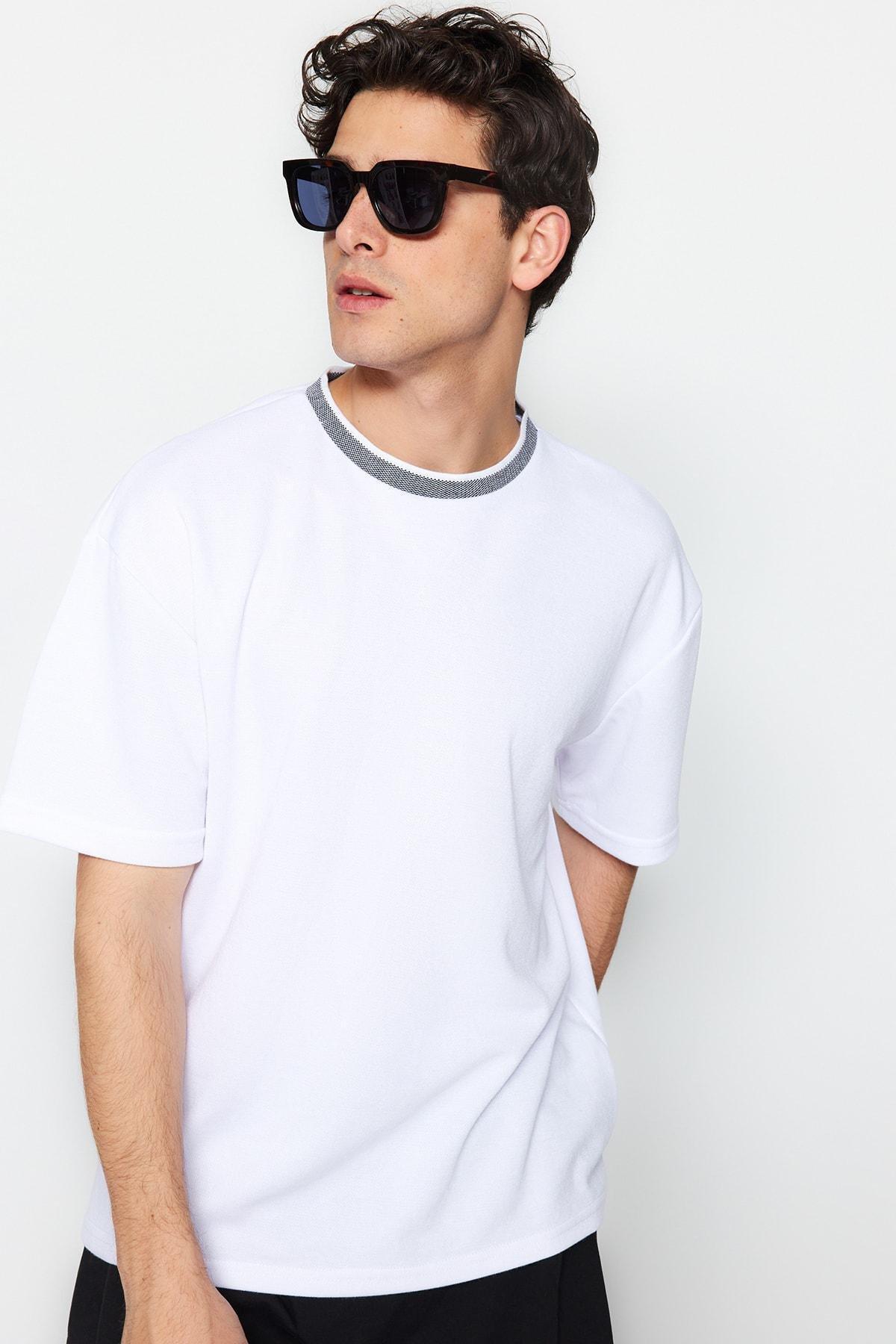 Trendyol - White Relaxed T-Shirt