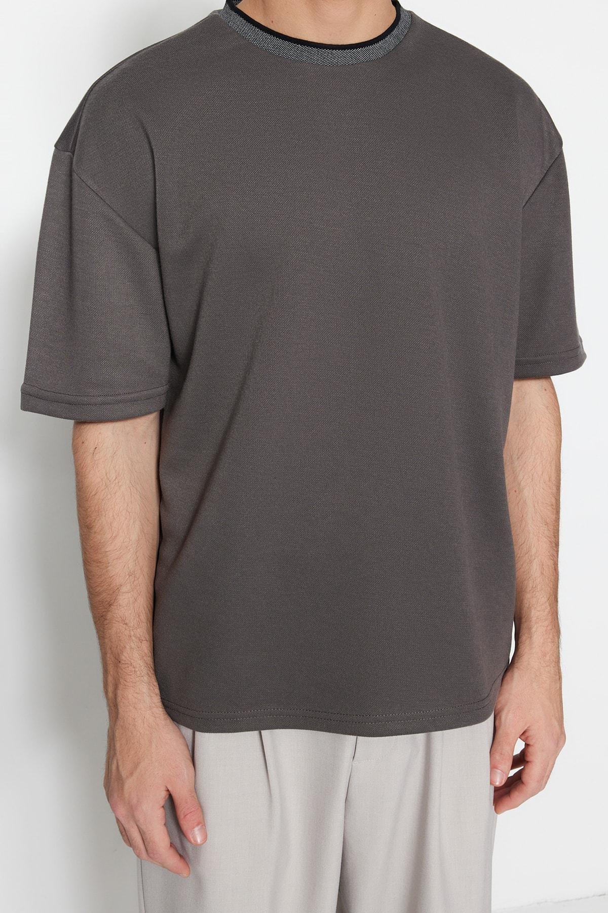 Grey Relaxed T-Shirt, , large image number 4