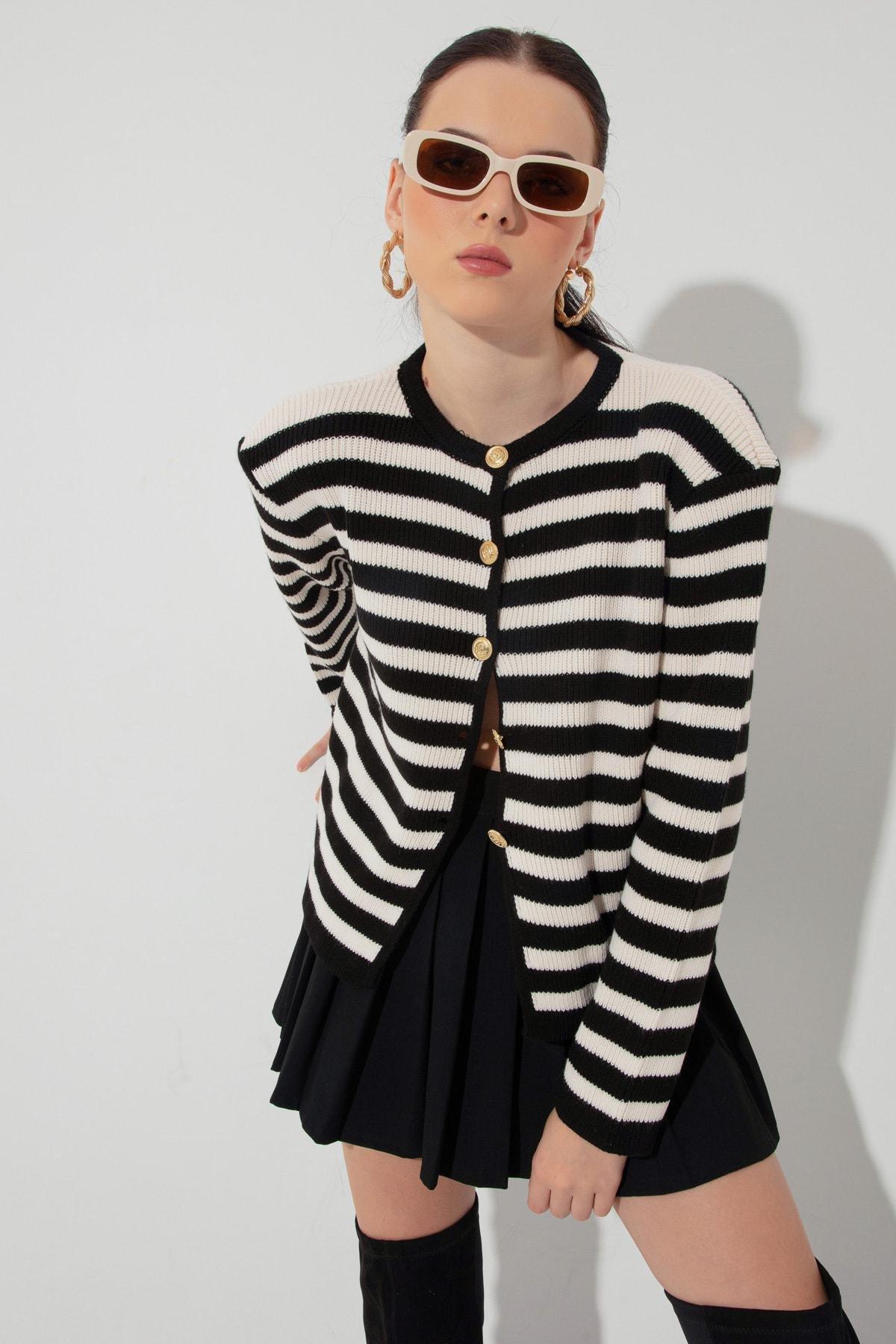 Lafaba - Black Crew Neck Striped Padded Knitted Cardigan