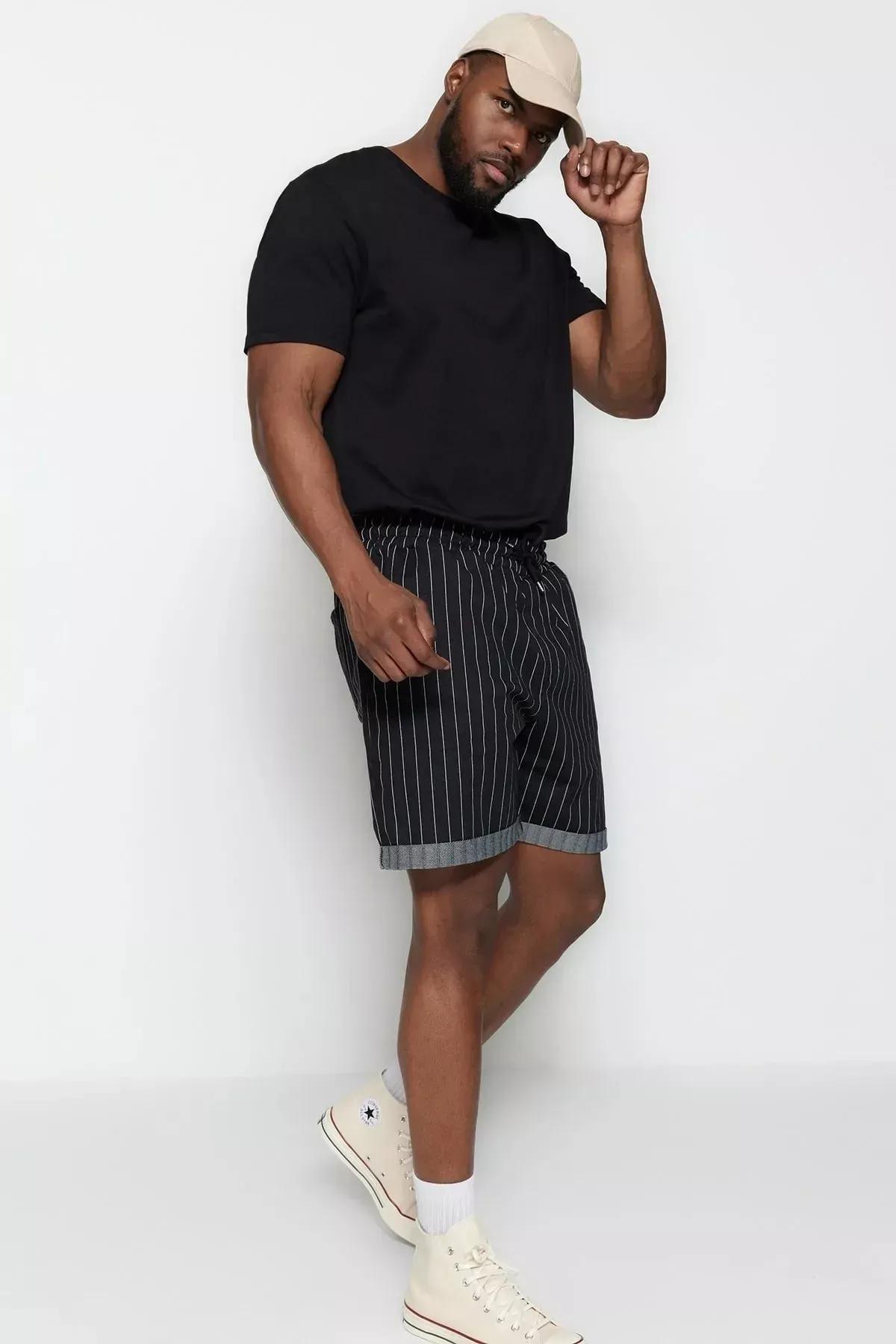 Black Striped Normal Waist Shorts, Black, large image number 5