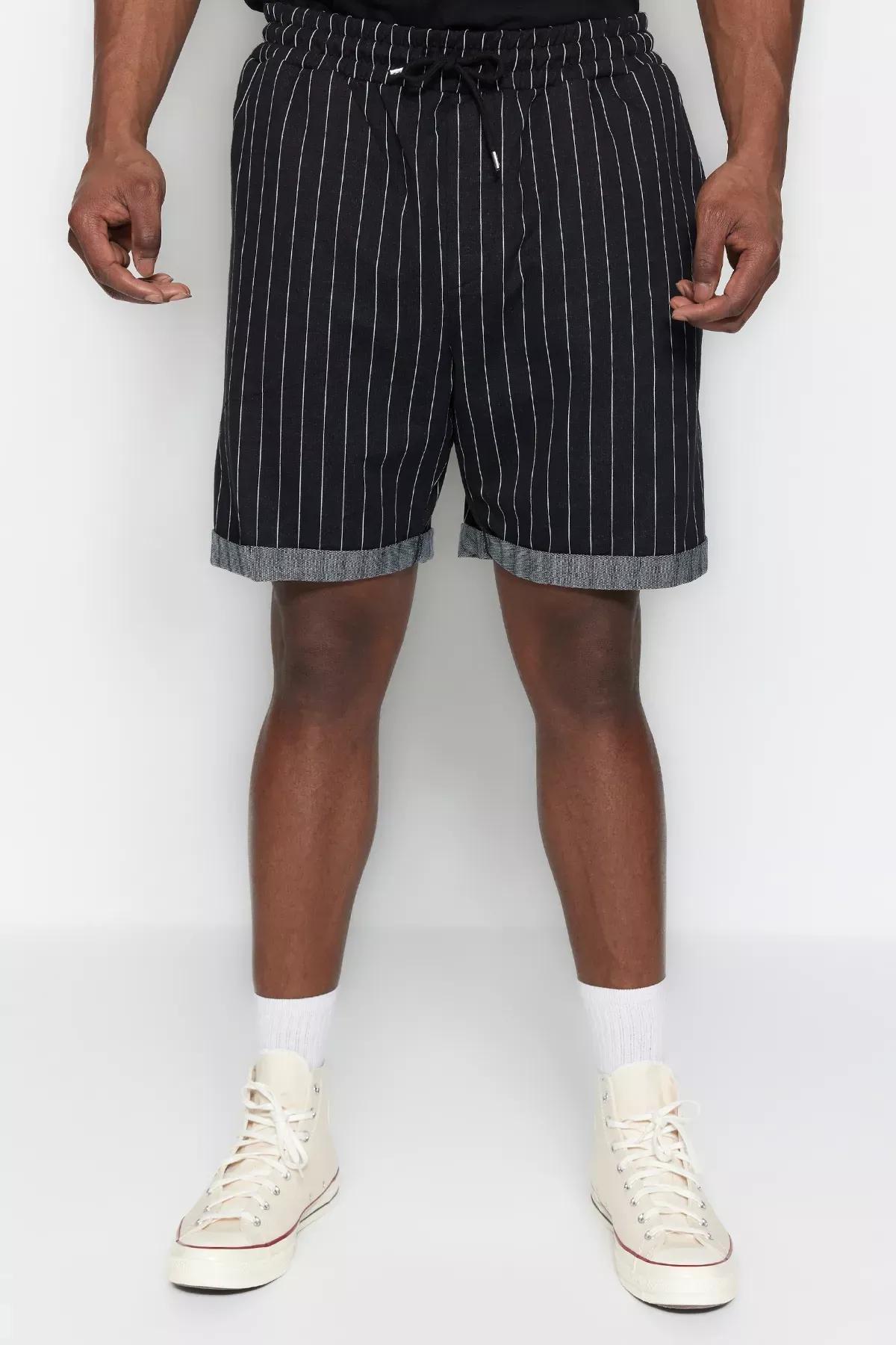 Black Striped Normal Waist Shorts, Black, large image number 6