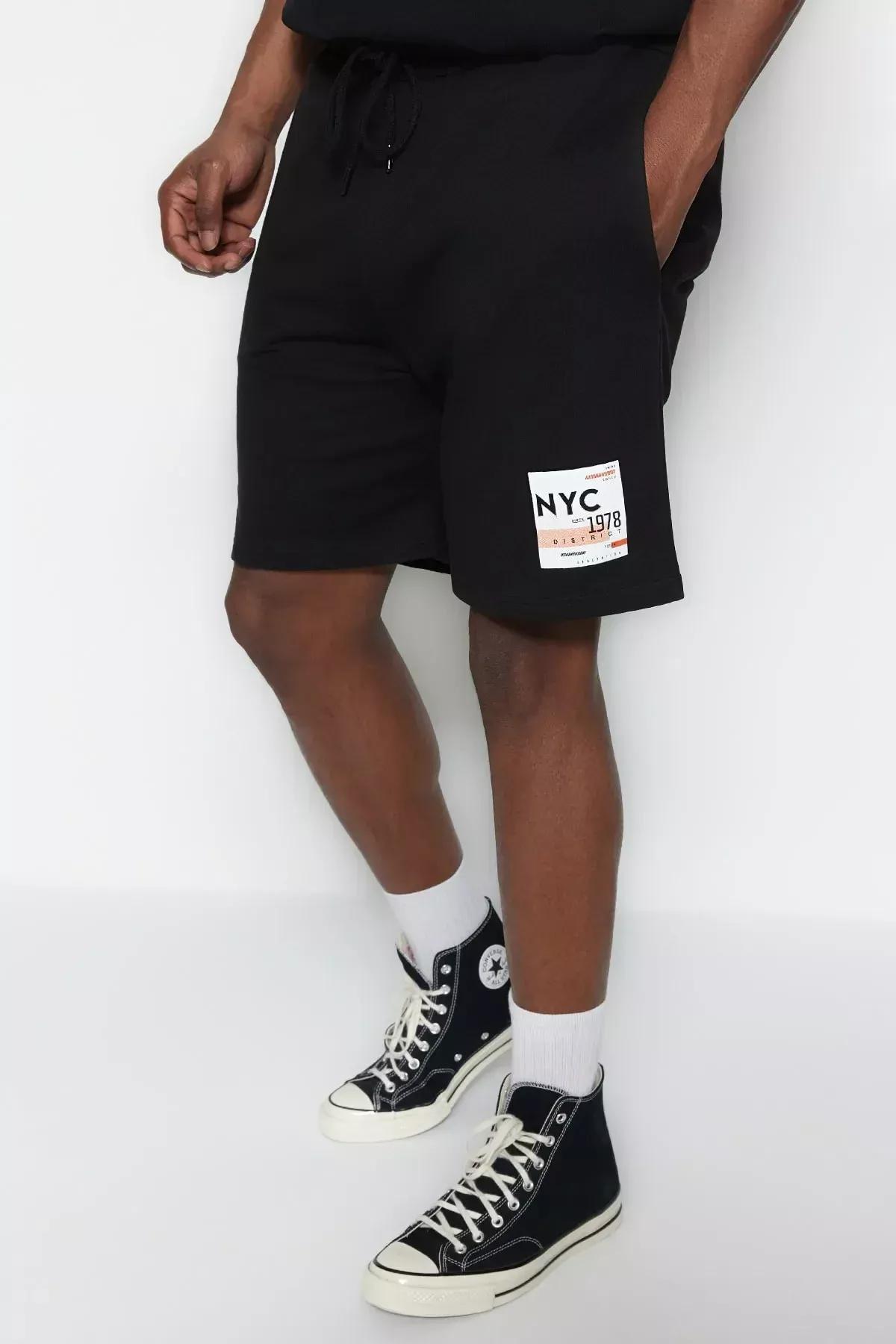 Black Printed Plus Size Shorts, , large image number 6