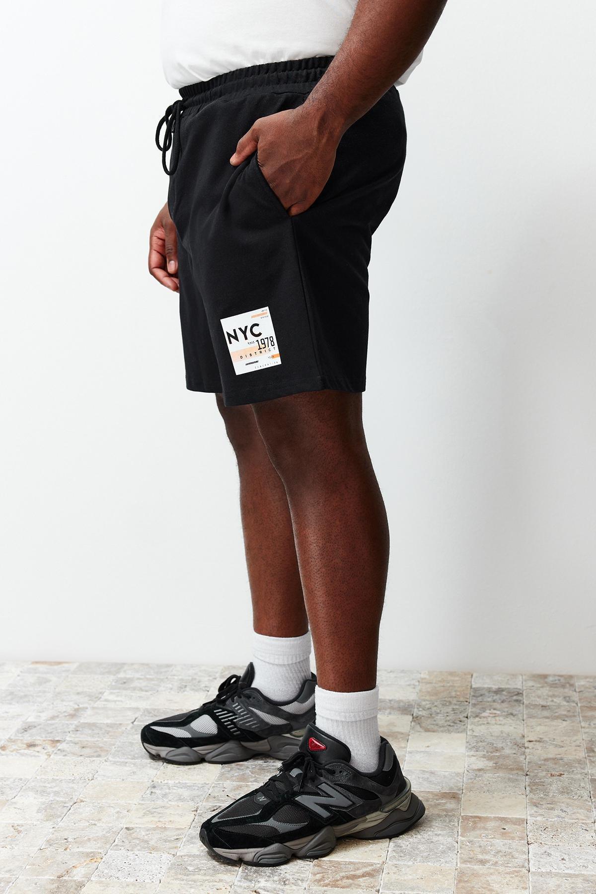 Black Printed Plus Size Shorts, , large image number 9